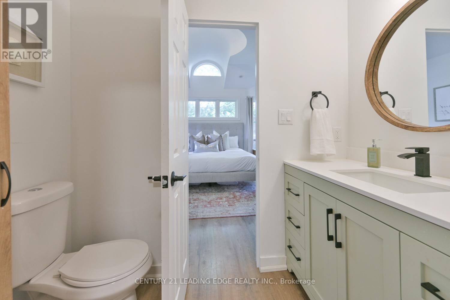 1 Romney Road, Toronto, Ontario  M9A 4E9 - Photo 26 - W12425999