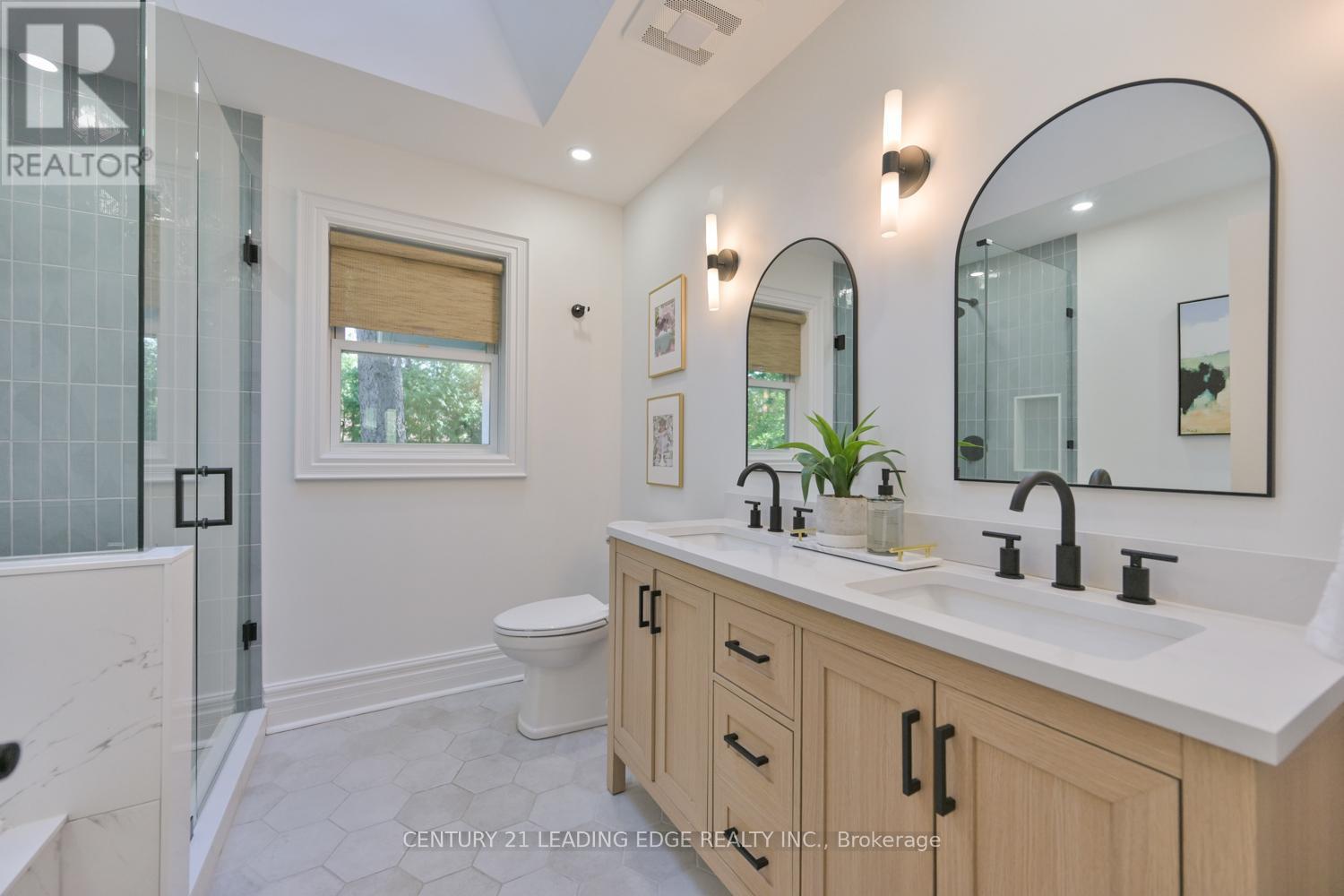 1 Romney Road, Toronto, Ontario  M9A 4E9 - Photo 29 - W12425999
