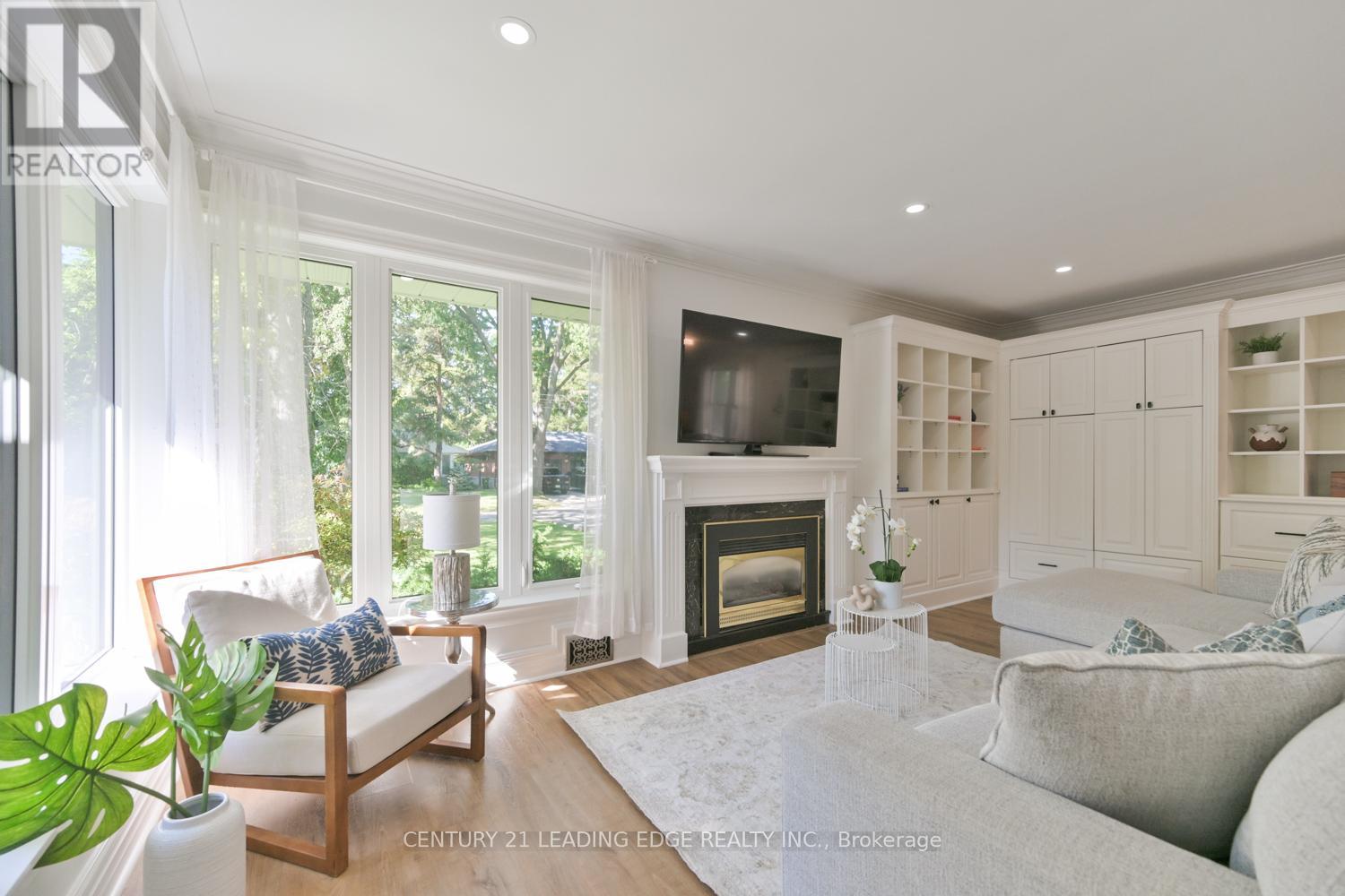 1 Romney Road, Toronto, Ontario  M9A 4E9 - Photo 9 - W12425999