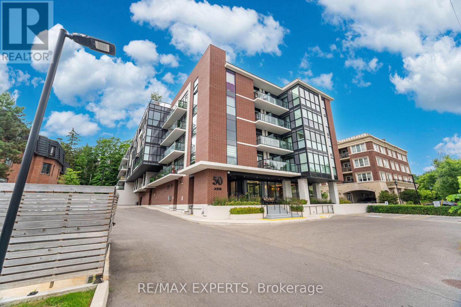 305 - 50 ANN STREET, Caledon, Ontario