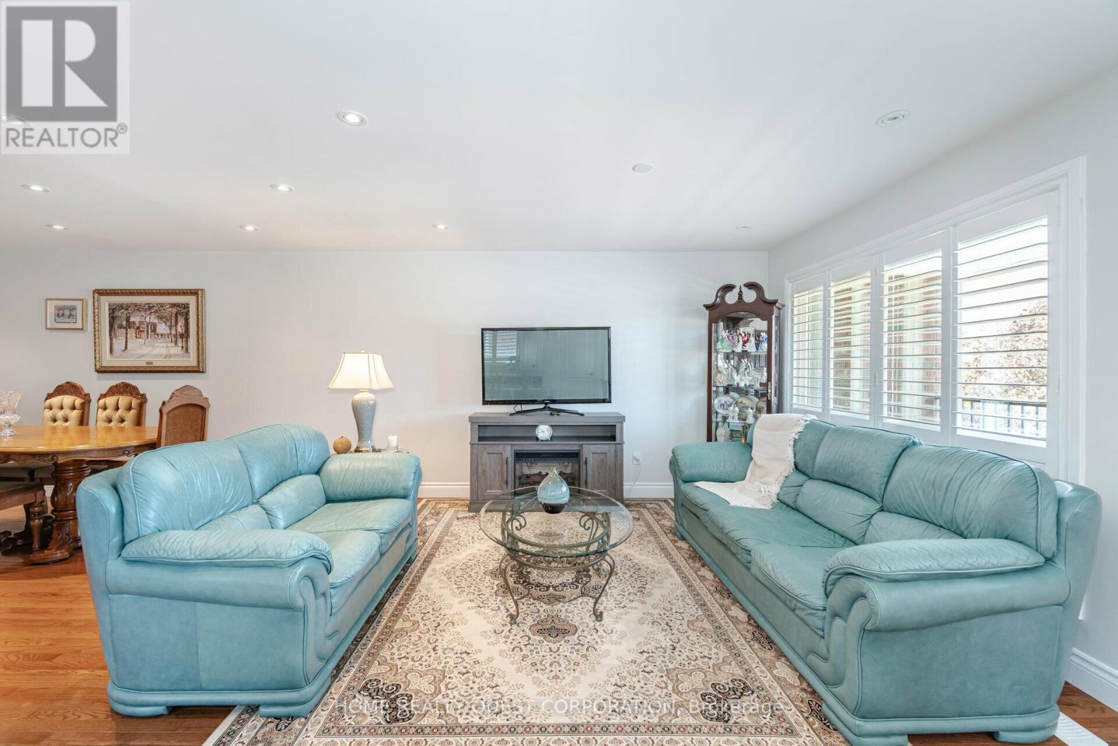 4190 Bishopstoke Lane, Mississauga, Ontario  L4Z 1J3 - Photo 12 - W12426021