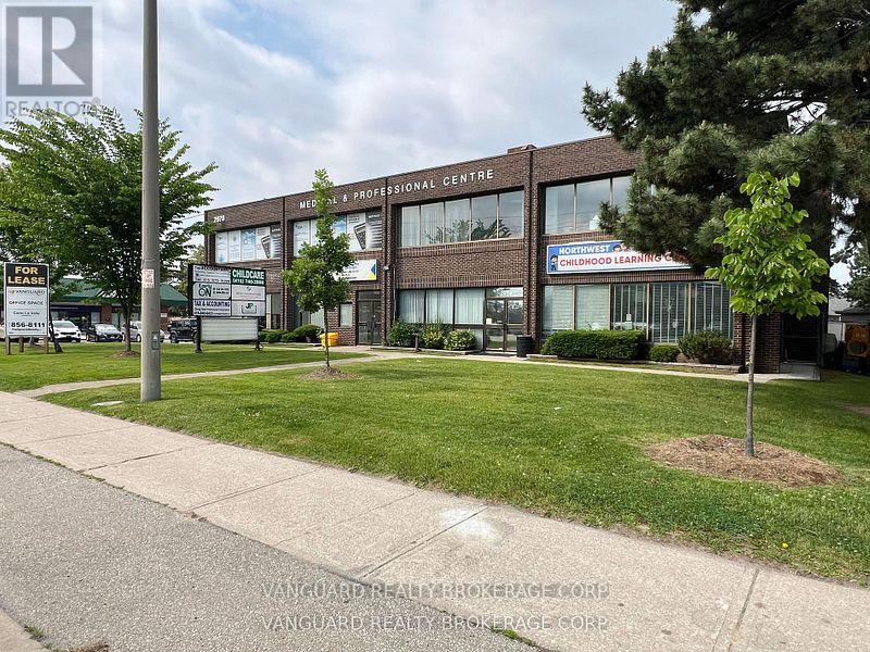 200 - 2978 Islington Avenue, Toronto, Ontario  M9L 2K6 - Photo 4 - W12426041