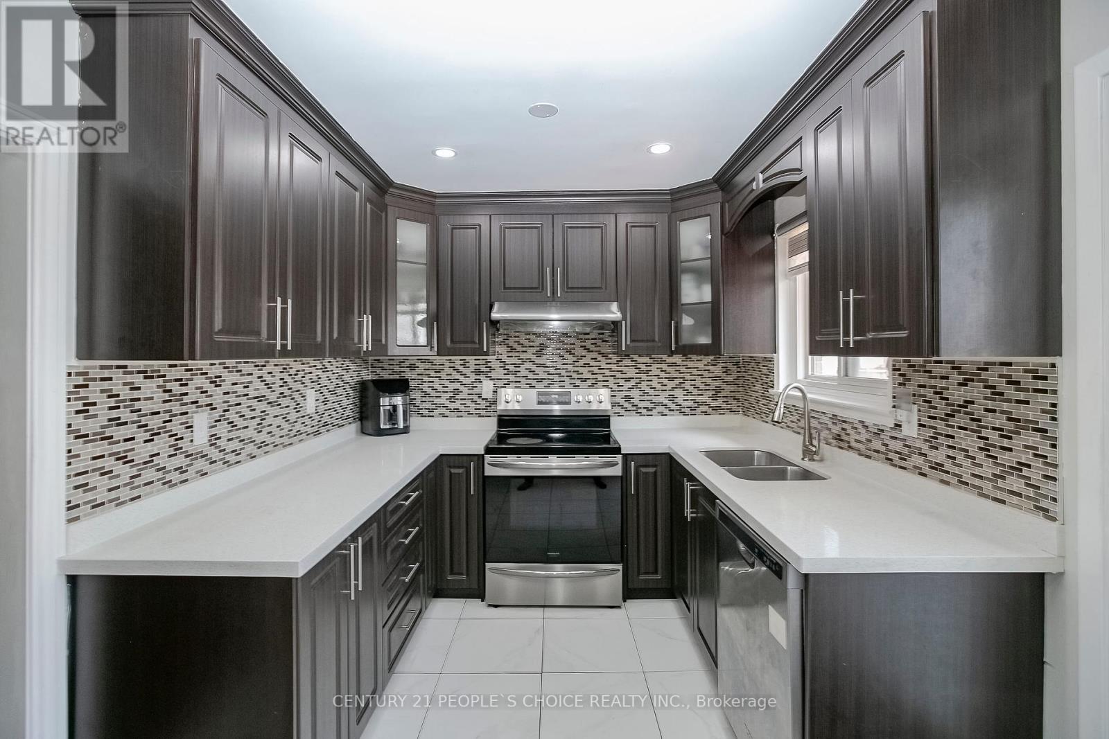 380 Bartley Bull Parkway, Brampton, Ontario  L6W 2L8 - Photo 13 - W12426065