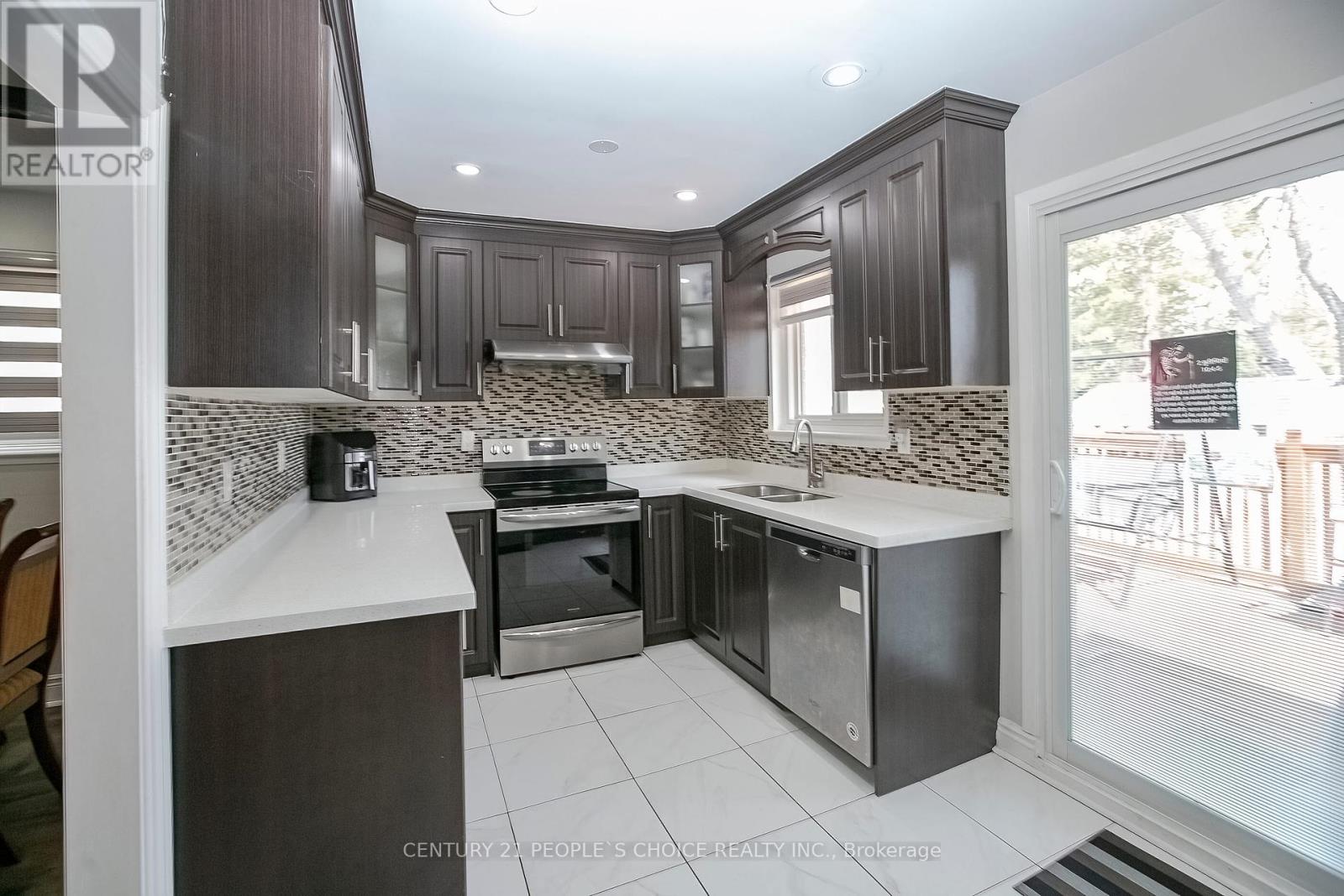 380 Bartley Bull Parkway, Brampton, Ontario  L6W 2L8 - Photo 14 - W12426065