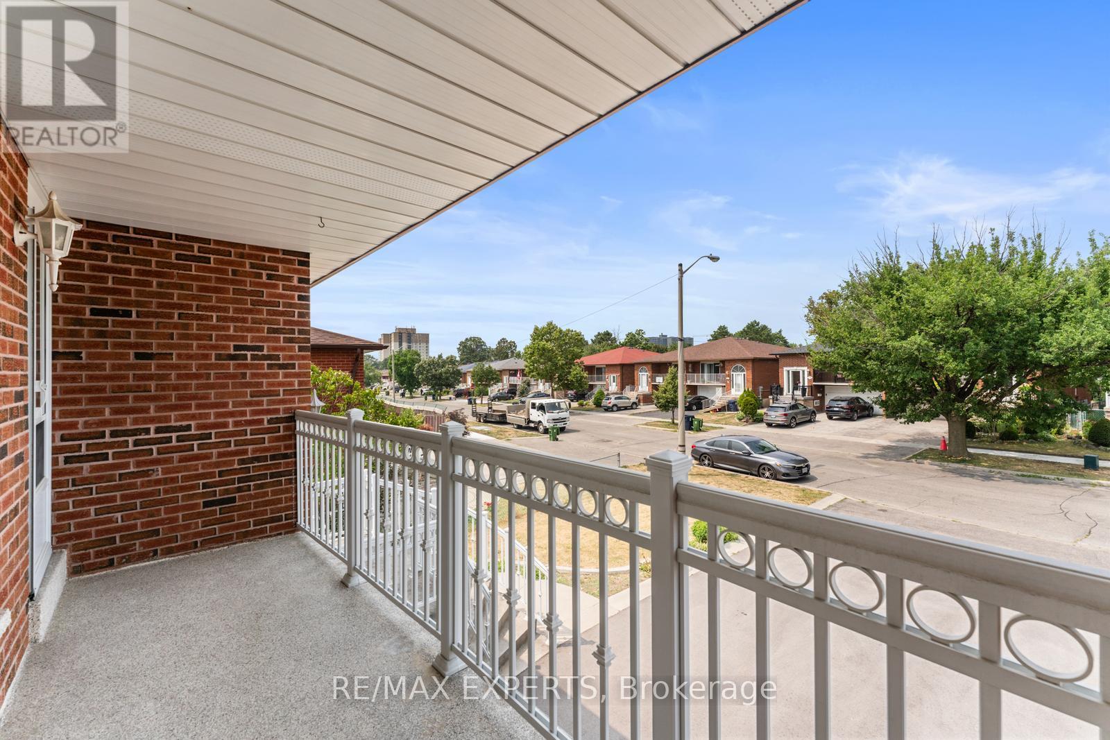 179 Dolores Road, Toronto, Ontario  M3L 2K7 - Photo 19 - W12426076
