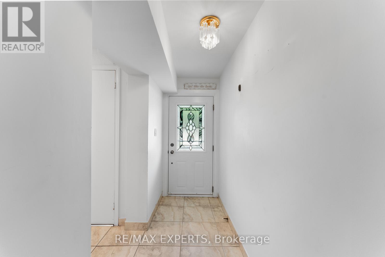 179 Dolores Road, Toronto, Ontario  M3L 2K7 - Photo 25 - W12426076