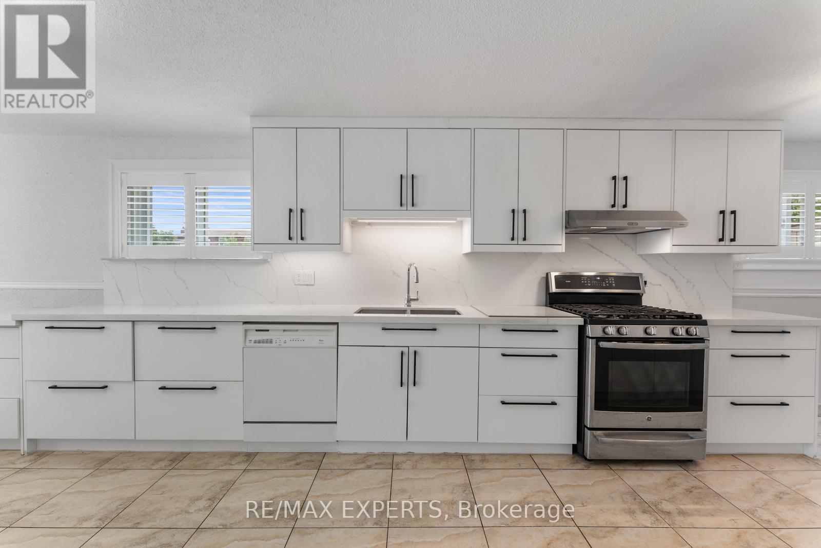 179 Dolores Road, Toronto, Ontario  M3L 2K7 - Photo 28 - W12426076