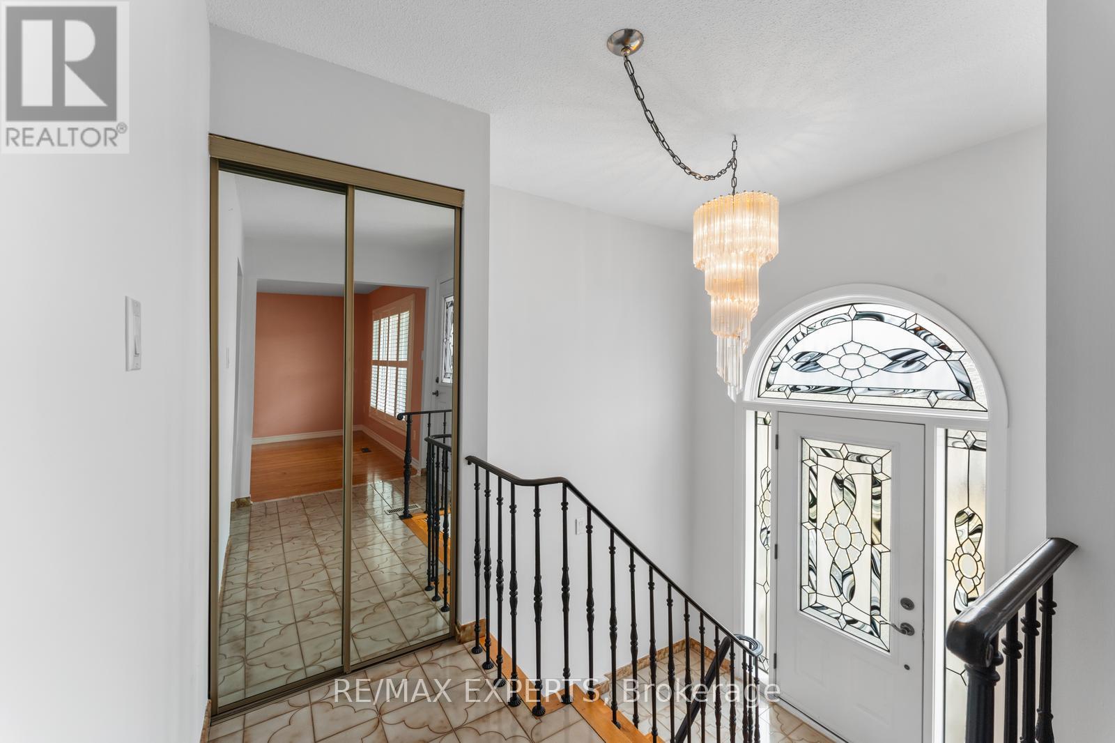 179 Dolores Road, Toronto, Ontario  M3L 2K7 - Photo 8 - W12426076