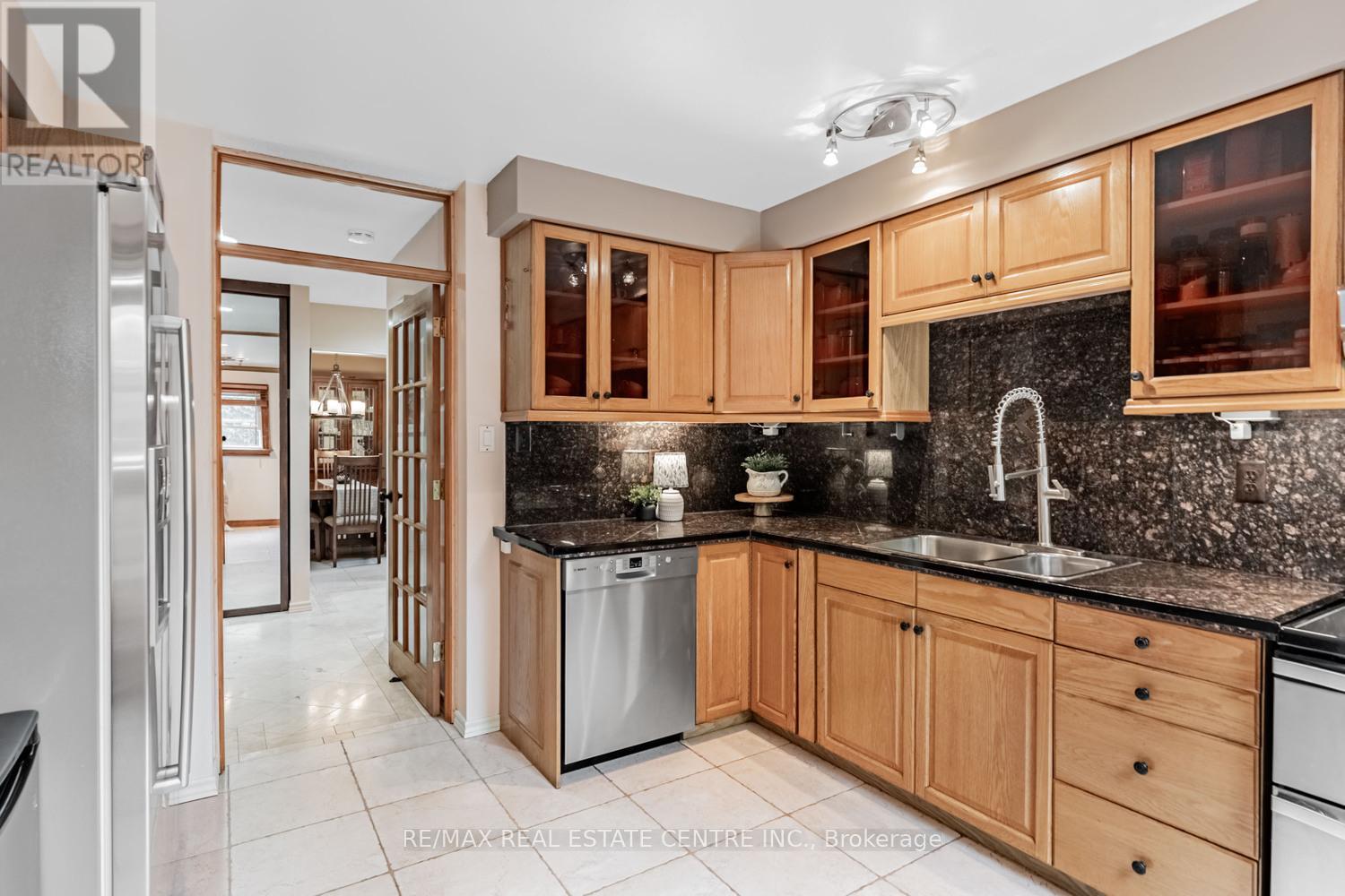 3096 Sir John's Homestead, Mississauga, Ontario  L5L 2N9 - Photo 11 - W12426097