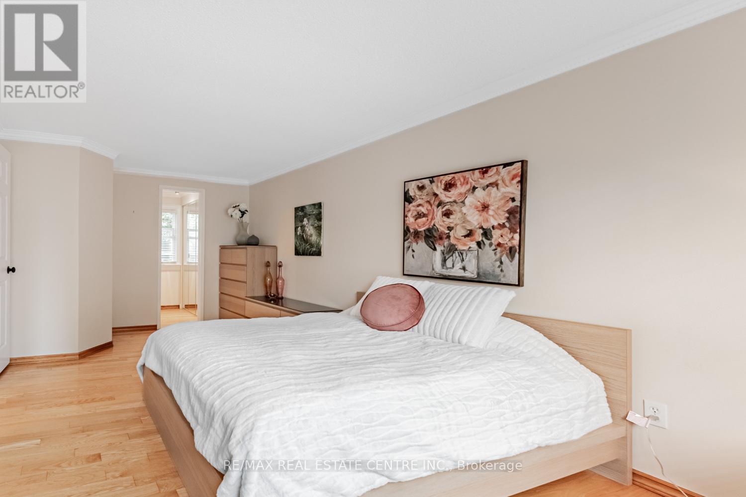 3096 Sir John's Homestead, Mississauga, Ontario  L5L 2N9 - Photo 17 - W12426097