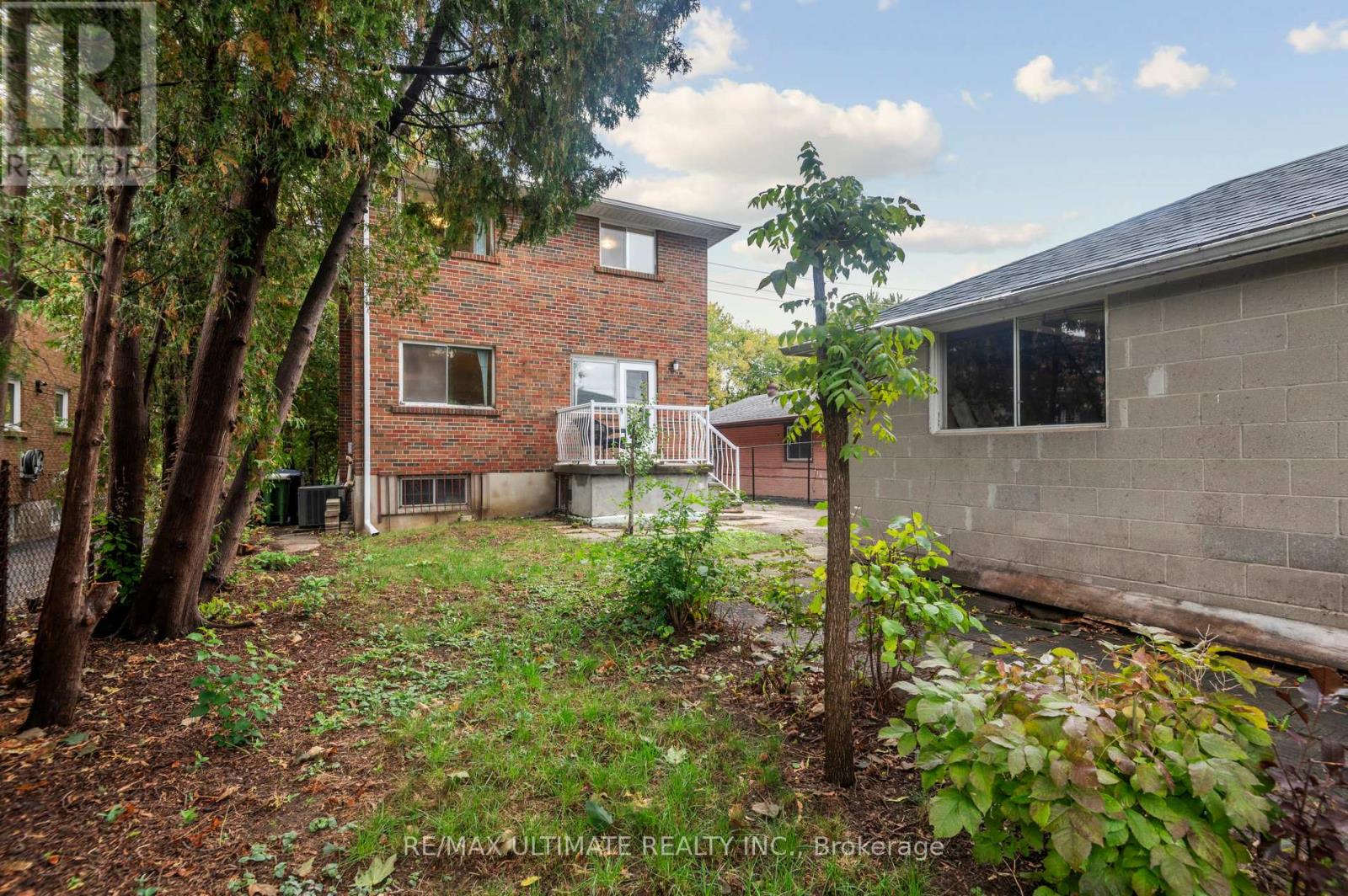 24 Highbury Road, Toronto, Ontario  M9M 2J7 - Photo 35 - W12426102