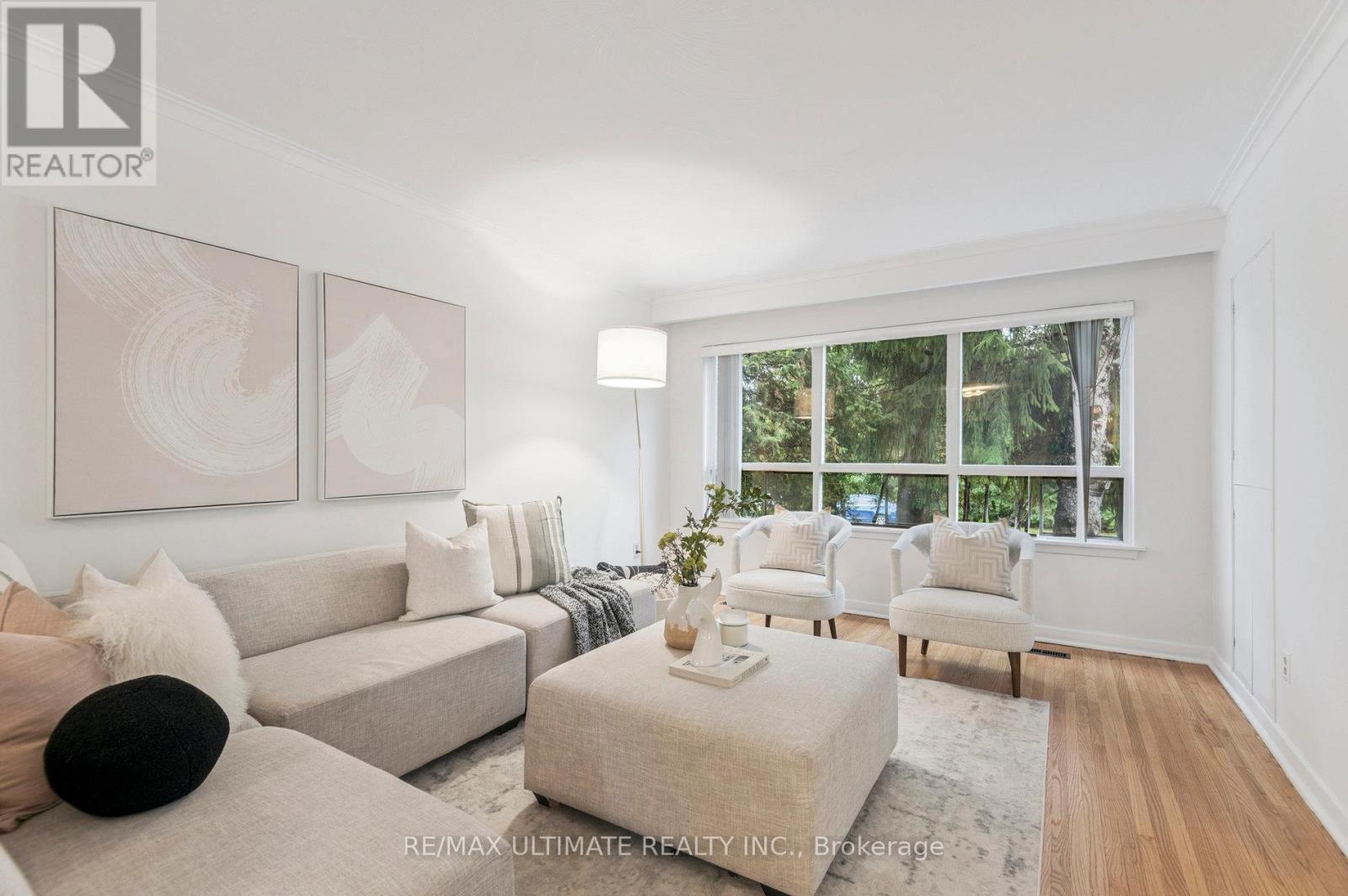 24 Highbury Road, Toronto, Ontario  M9M 2J7 - Photo 9 - W12426102