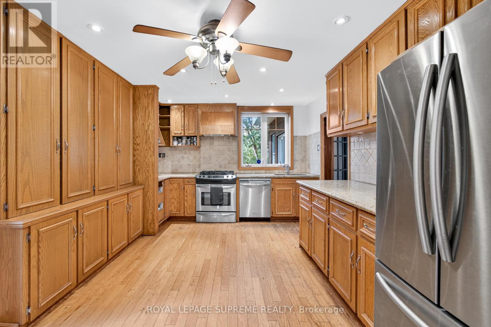 10 King Street Crescent, Toronto, Ontario  M9N 1K6 - Photo 22 - W12426107