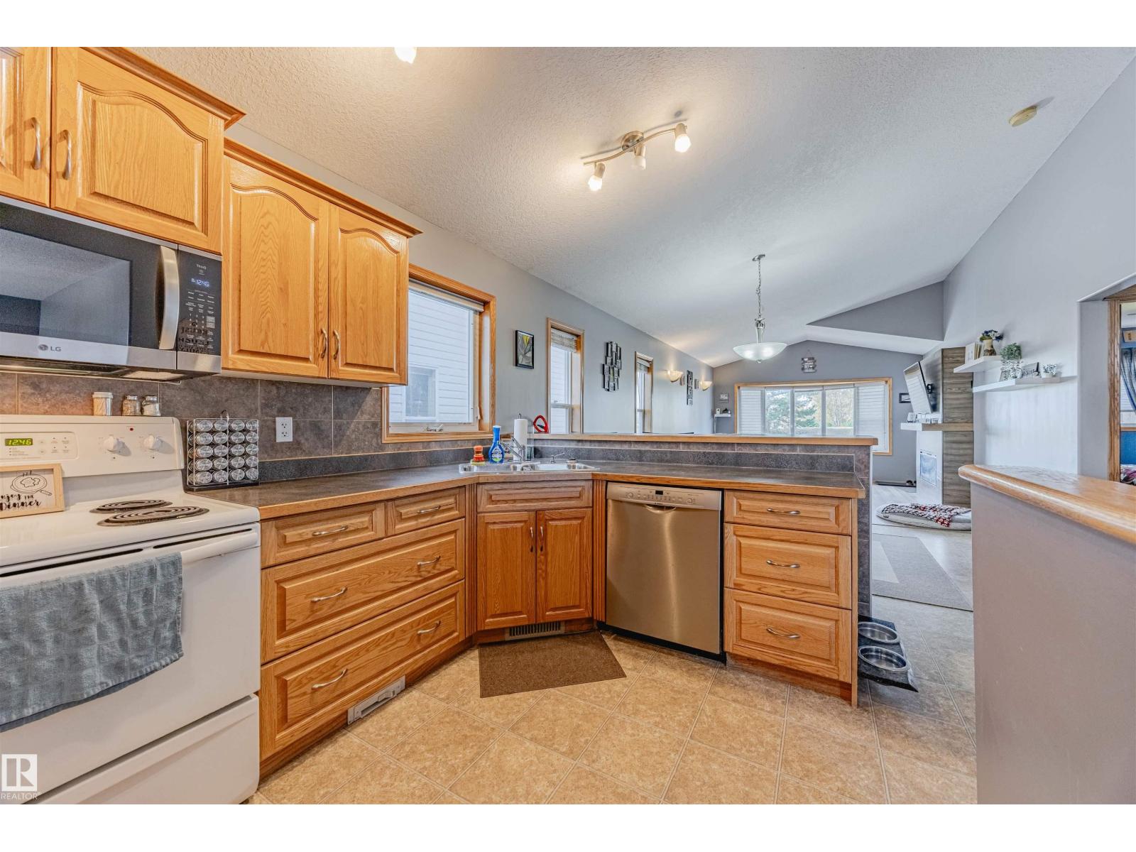 664 Kananaskis Dr, Devon, Alberta  T9G 2G8 - Photo 5 - E4459402