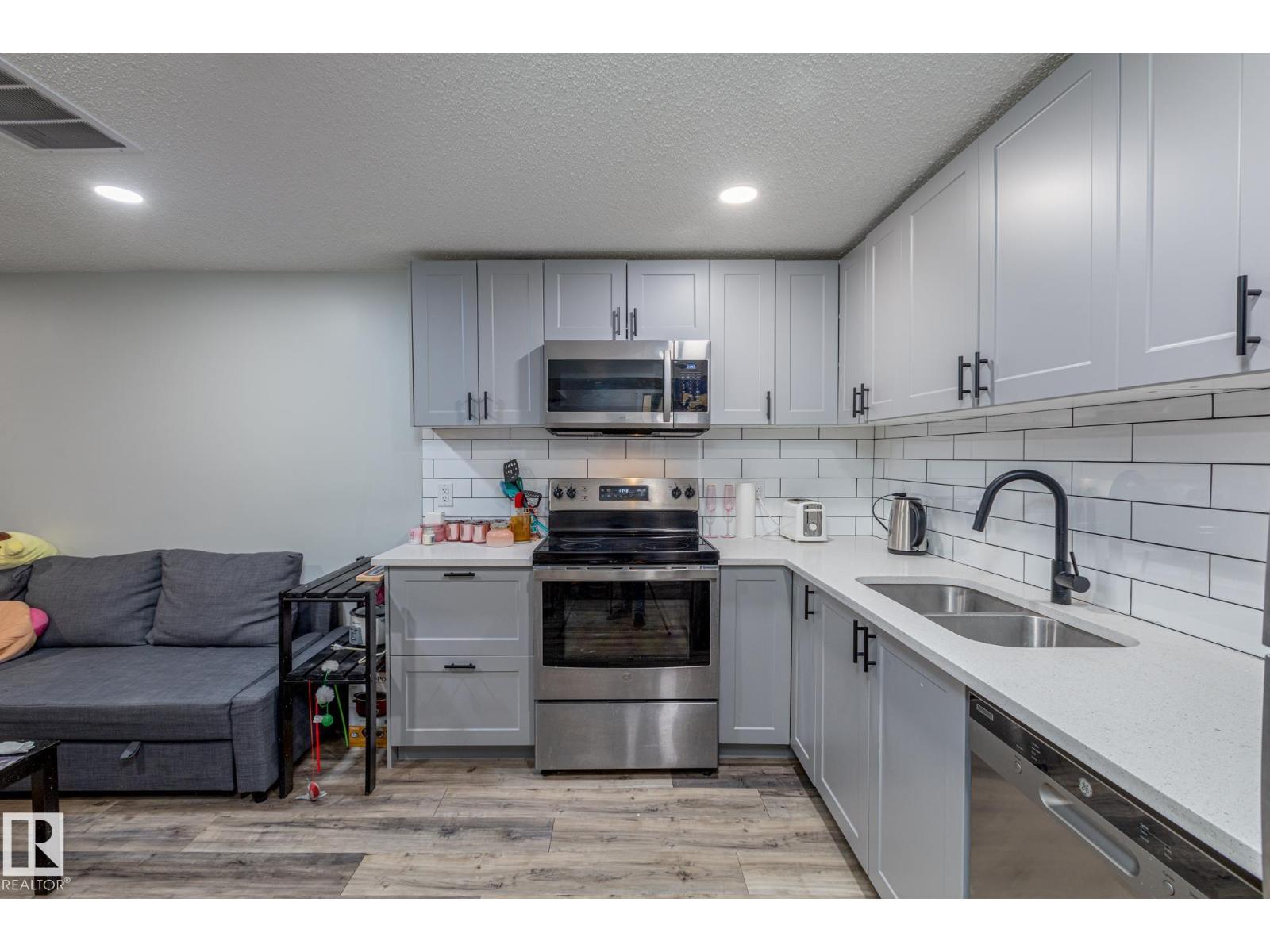 8504 121 Av Nw, Edmonton, Alberta  T5B 0Z2 - Photo 23 - E4459404