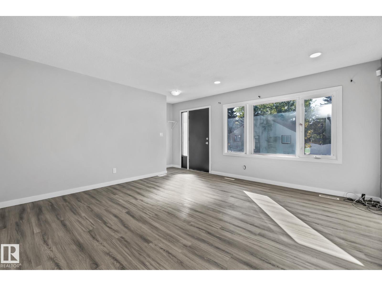 8504 121 Av Nw, Edmonton, Alberta  T5B 0Z2 - Photo 38 - E4459404
