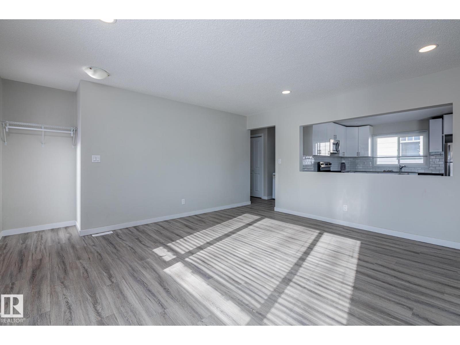 8504 121 Av Nw, Edmonton, Alberta  T5B 0Z2 - Photo 5 - E4459404