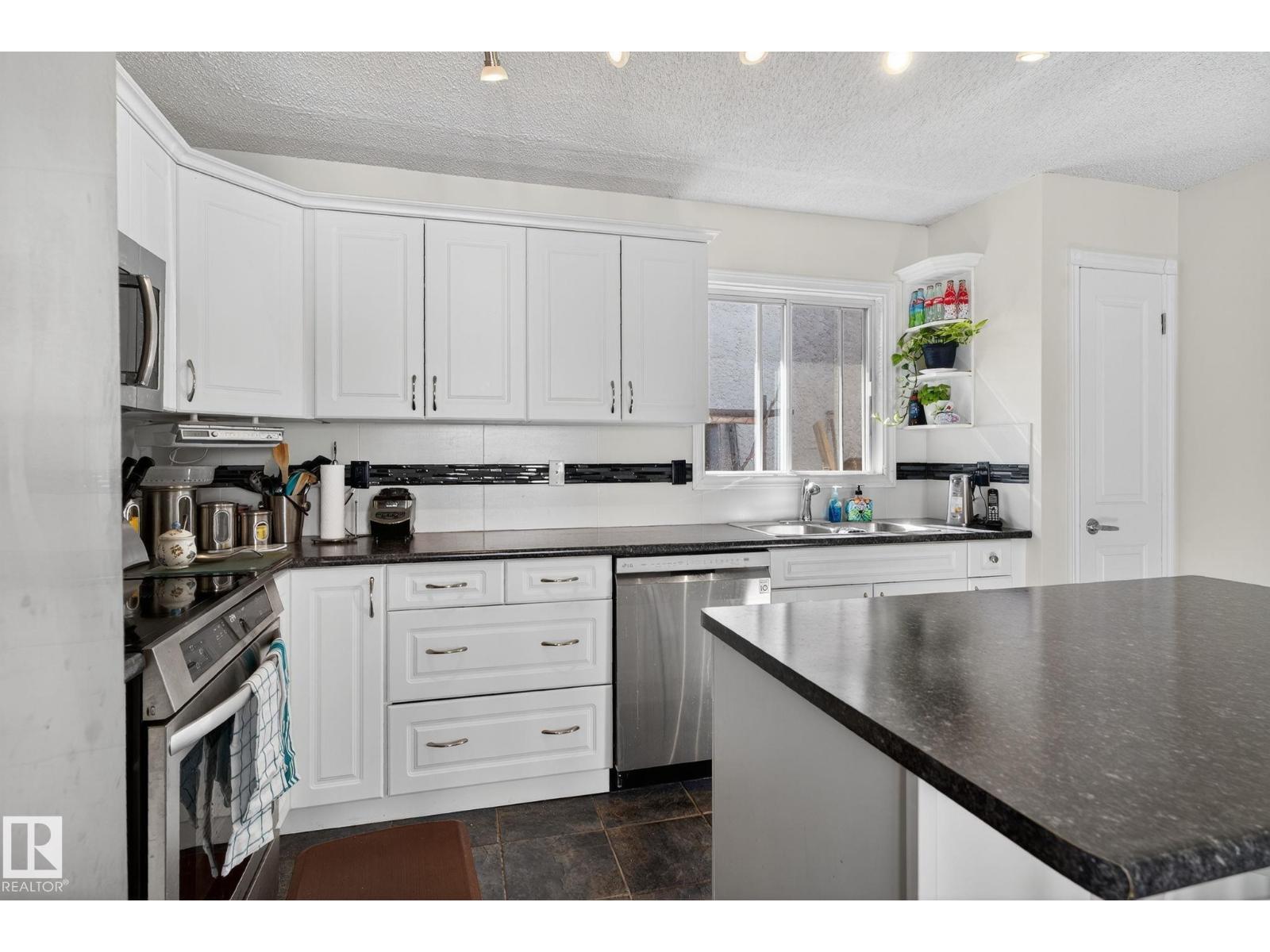 5604 186 St Nw, Edmonton, Alberta  T6M 1Z9 - Photo 6 - E4459407