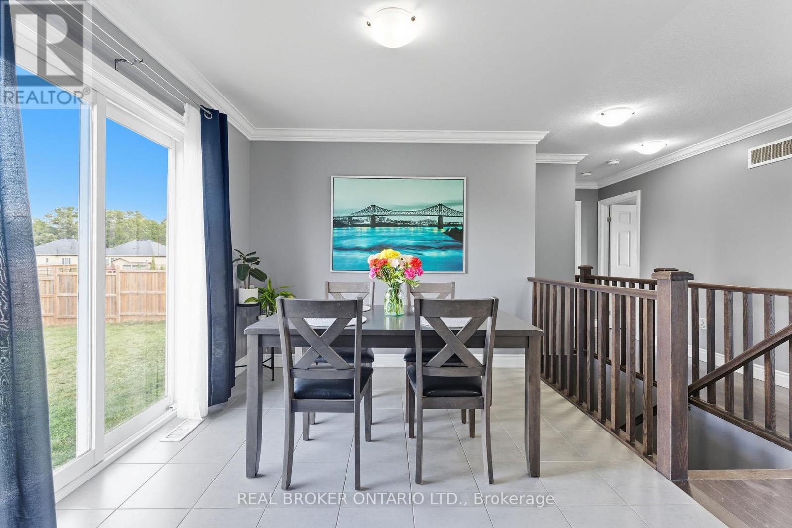 18 Dennis Drive, Norwich, Ontario  N0J 1P0 - Photo 12 - X12425979