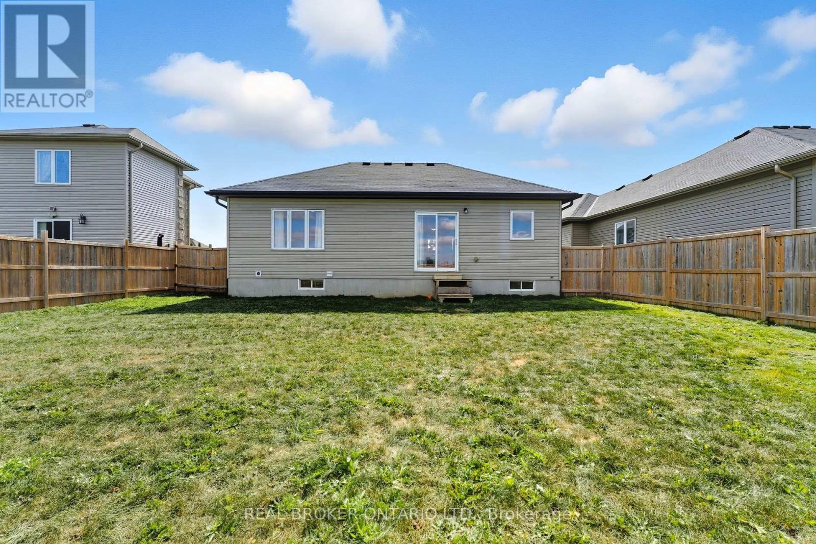 18 Dennis Drive, Norwich, Ontario  N0J 1P0 - Photo 20 - X12425979