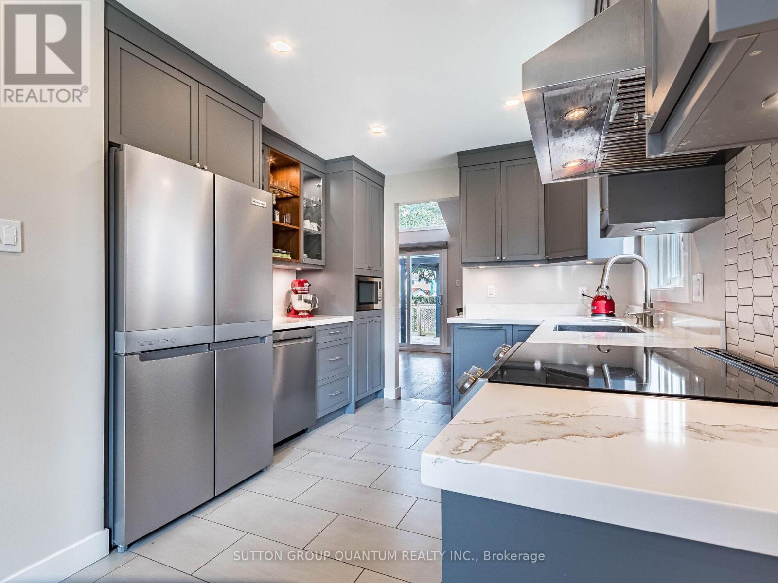 90 Ironstone Drive, Cambridge, Ontario  N1P 1A4 - Photo 14 - X12425991