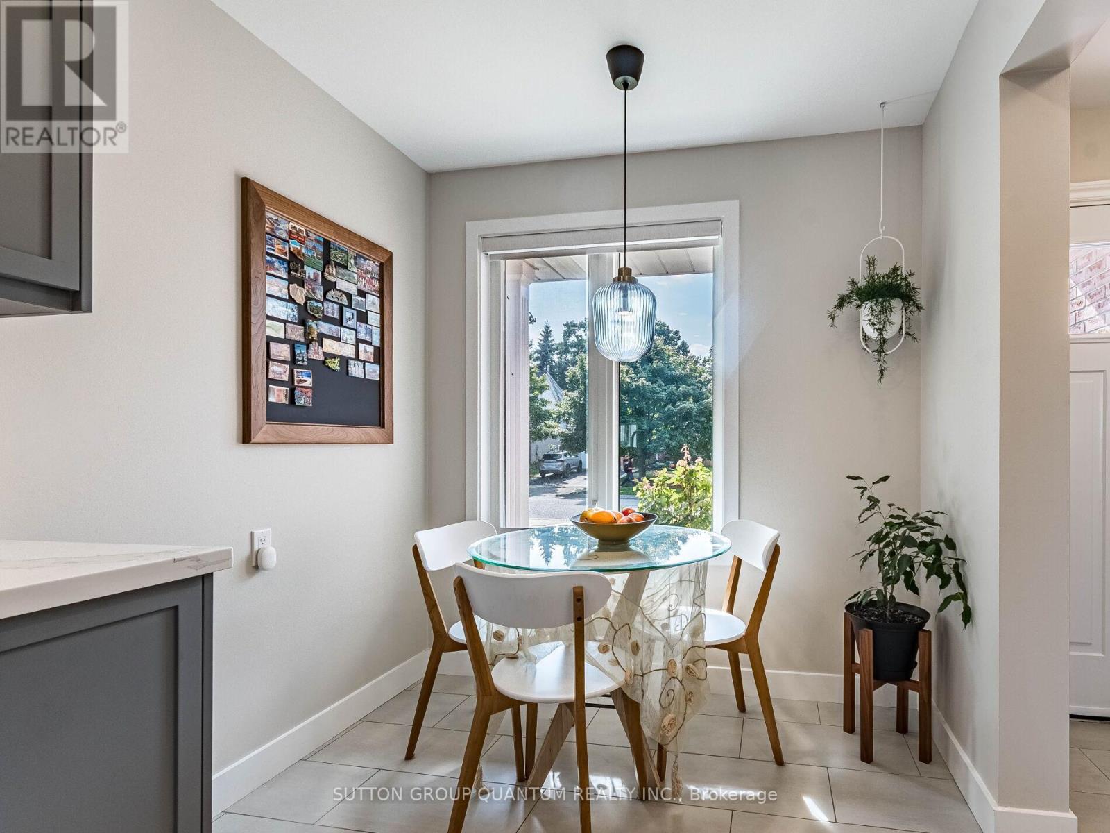 90 Ironstone Drive, Cambridge, Ontario  N1P 1A4 - Photo 15 - X12425991