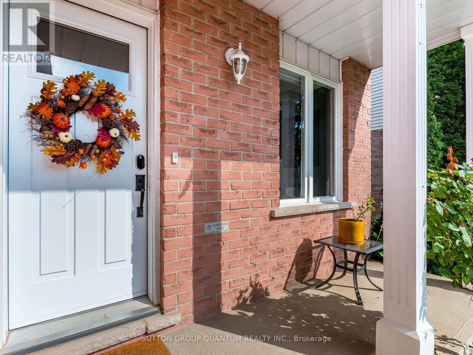 90 Ironstone Drive, Cambridge, Ontario  N1P 1A4 - Photo 2 - X12425991