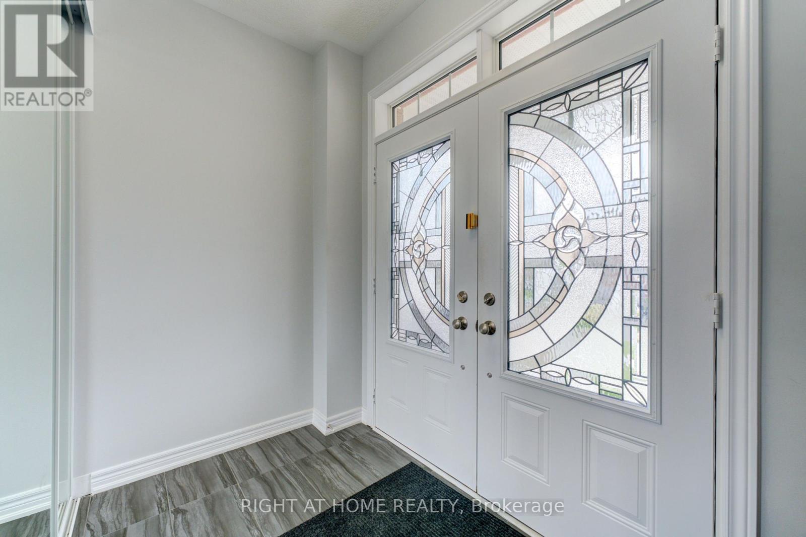 39 Drake Avenue, Brant, Ontario  N3L 0H9 - Photo 2 - X12426032