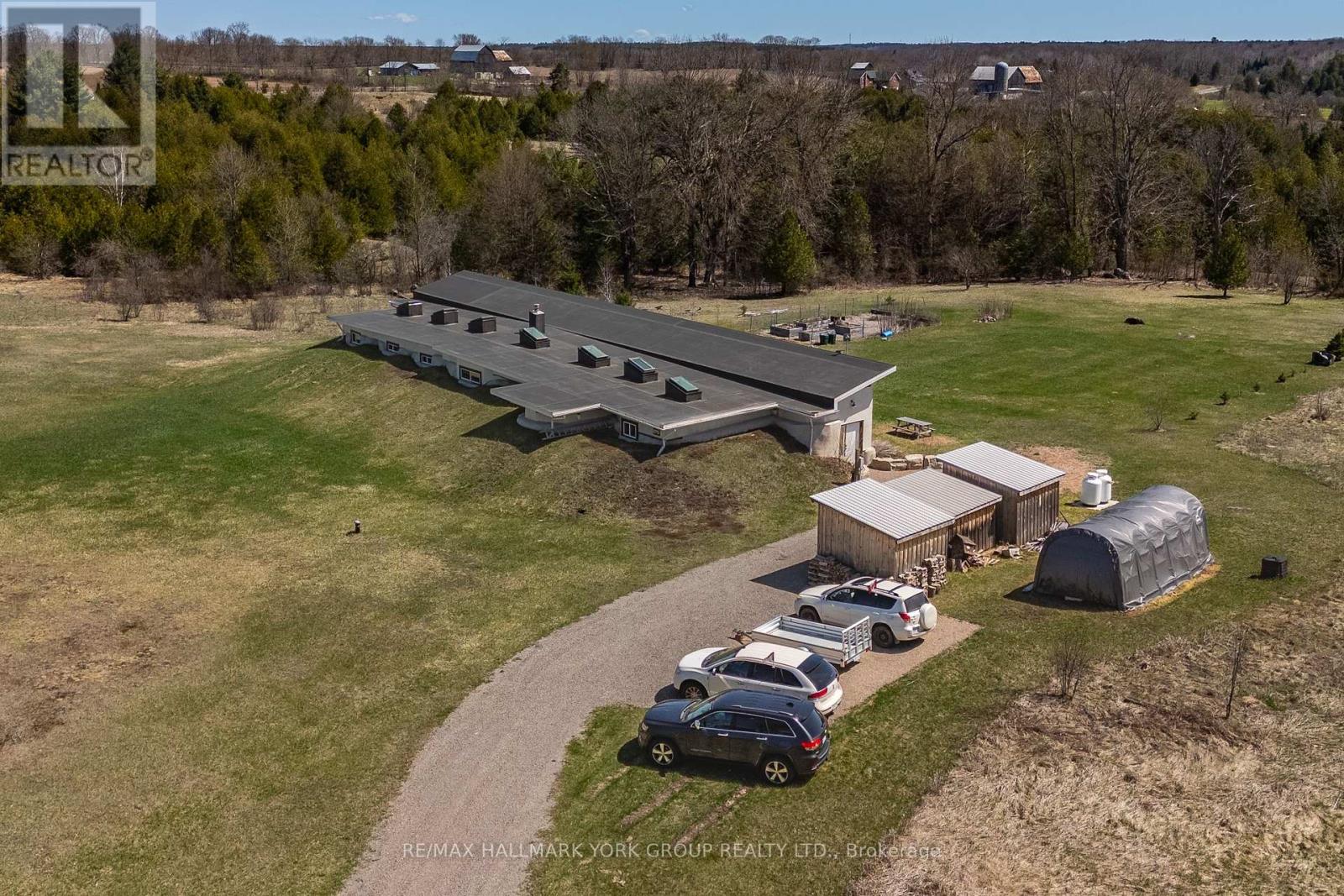 1375 Queensborough Road, Madoc, Ontario  K0K 2K0 - Photo 3 - X12426035