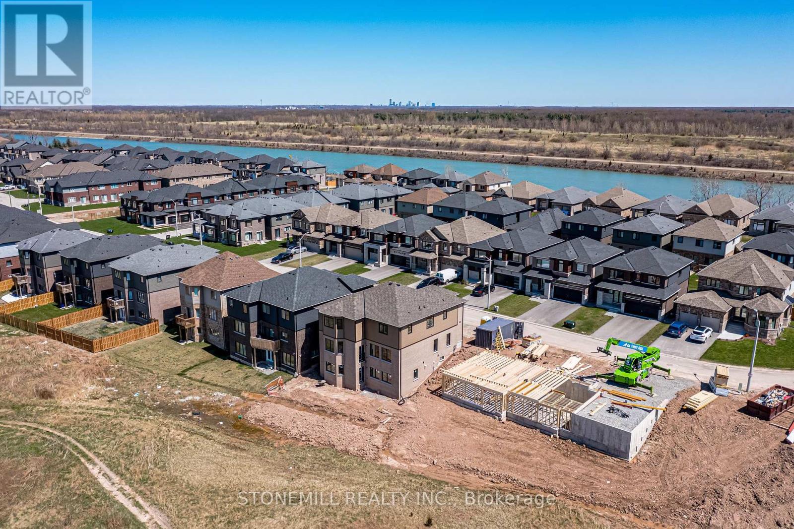 229 Midland Place, Welland, Ontario  L3B 0H4 - Photo 36 - X12426049