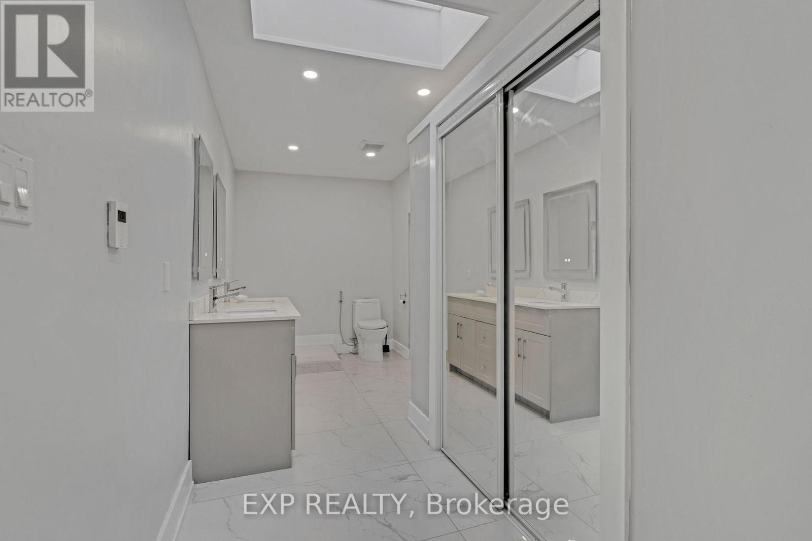 23 Lyndhurst Street, Hamilton, Ontario  L8L 7G9 - Photo 17 - X12426054