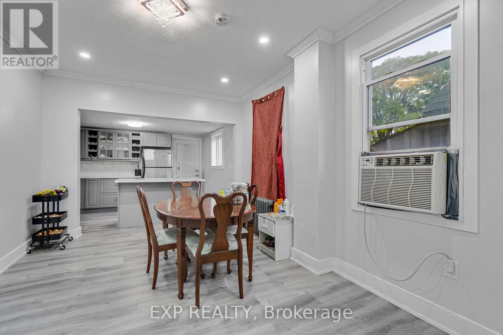 23 Lyndhurst Street, Hamilton, Ontario  L8L 7G9 - Photo 9 - X12426054