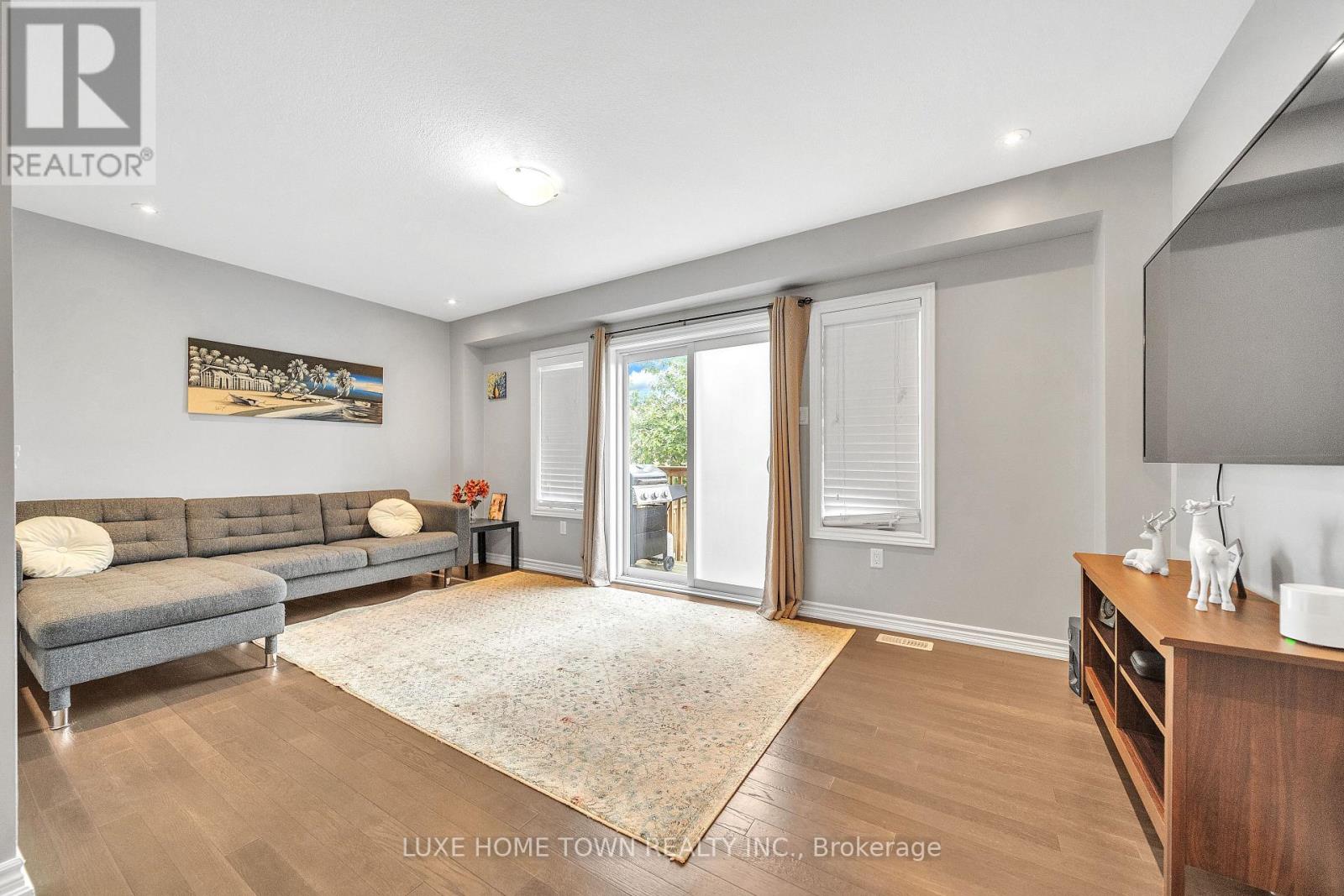 77 Westminster Crescent, Centre Wellington, Ontario  N1M 0C4 - Photo 12 - X12426082