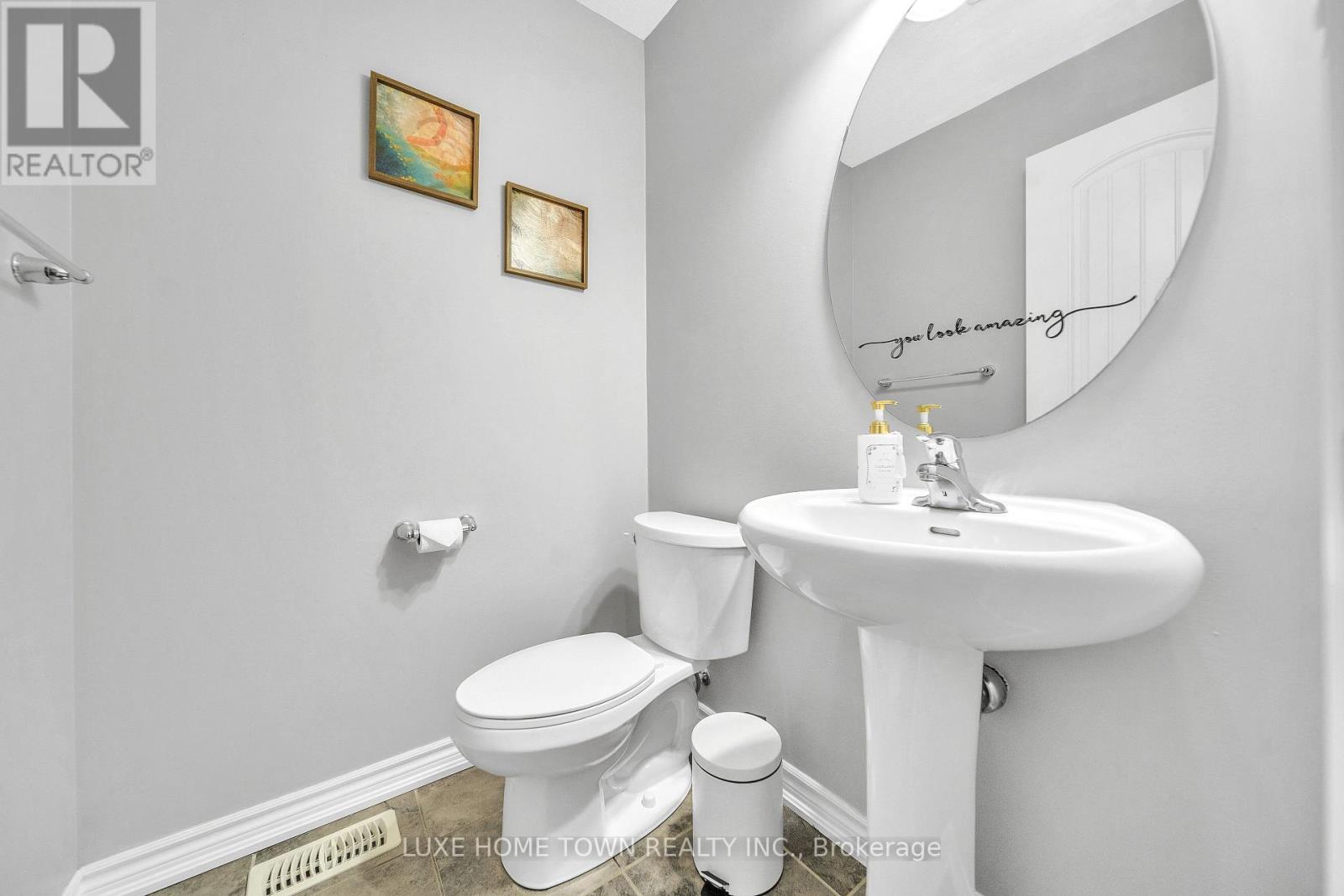 77 Westminster Crescent, Centre Wellington, Ontario  N1M 0C4 - Photo 9 - X12426082