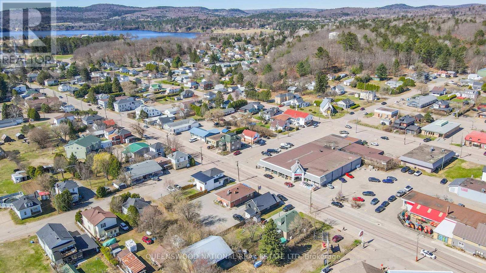 17 Bay Street N, Madawaska Valley, Ontario  K0J 1B0 - Photo 8 - X12122782