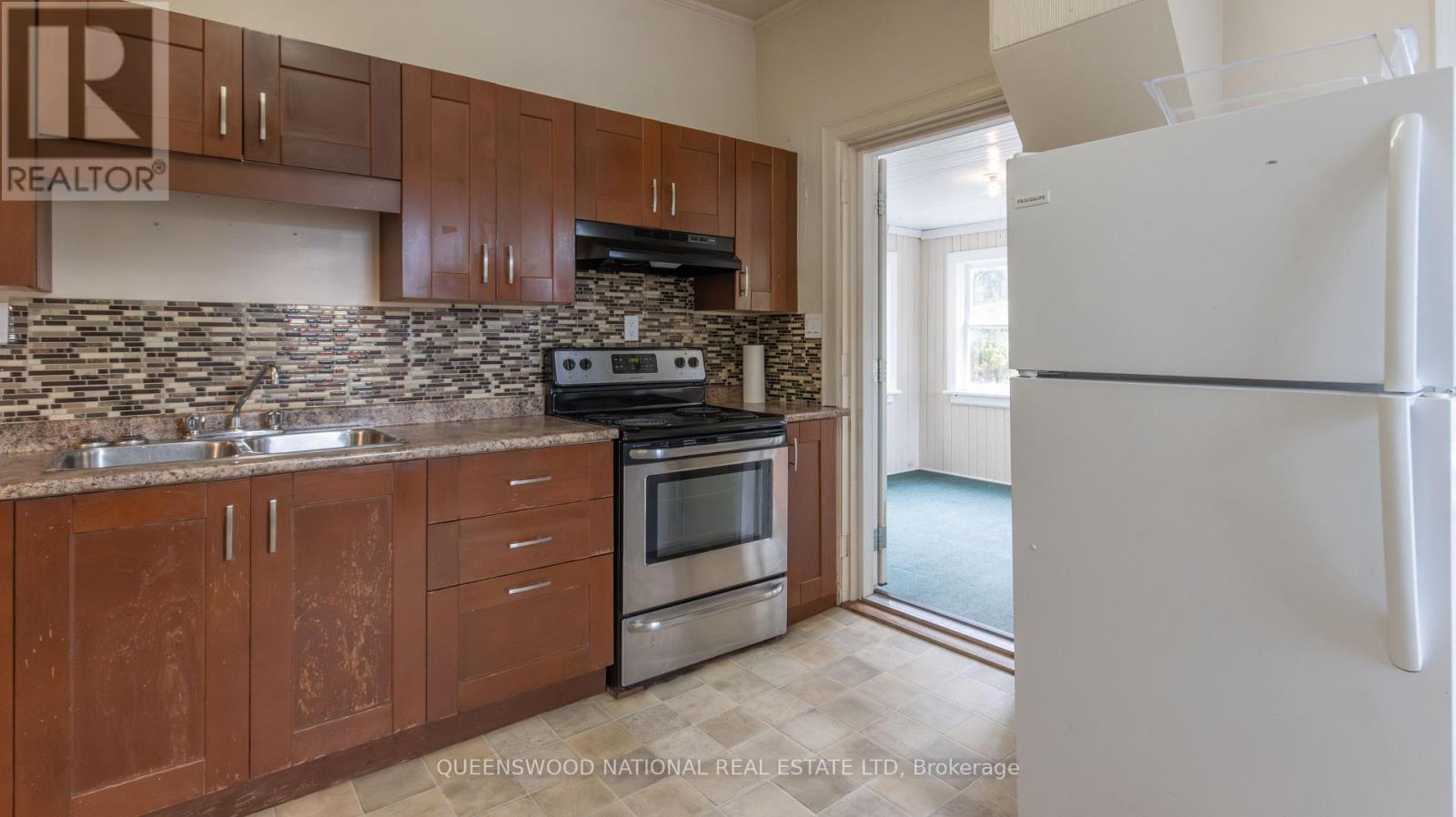 17 Bay Street N, Madawaska Valley, Ontario  K0J 1B0 - Photo 15 - X12122782
