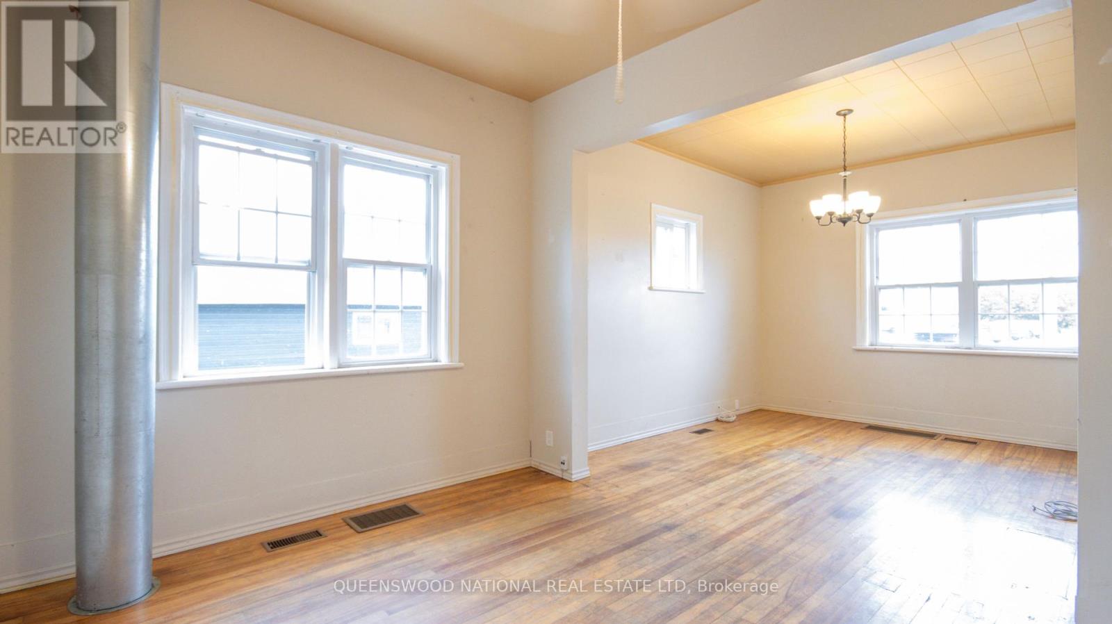 17 Bay Street N, Madawaska Valley, Ontario  K0J 1B0 - Photo 16 - X12122782