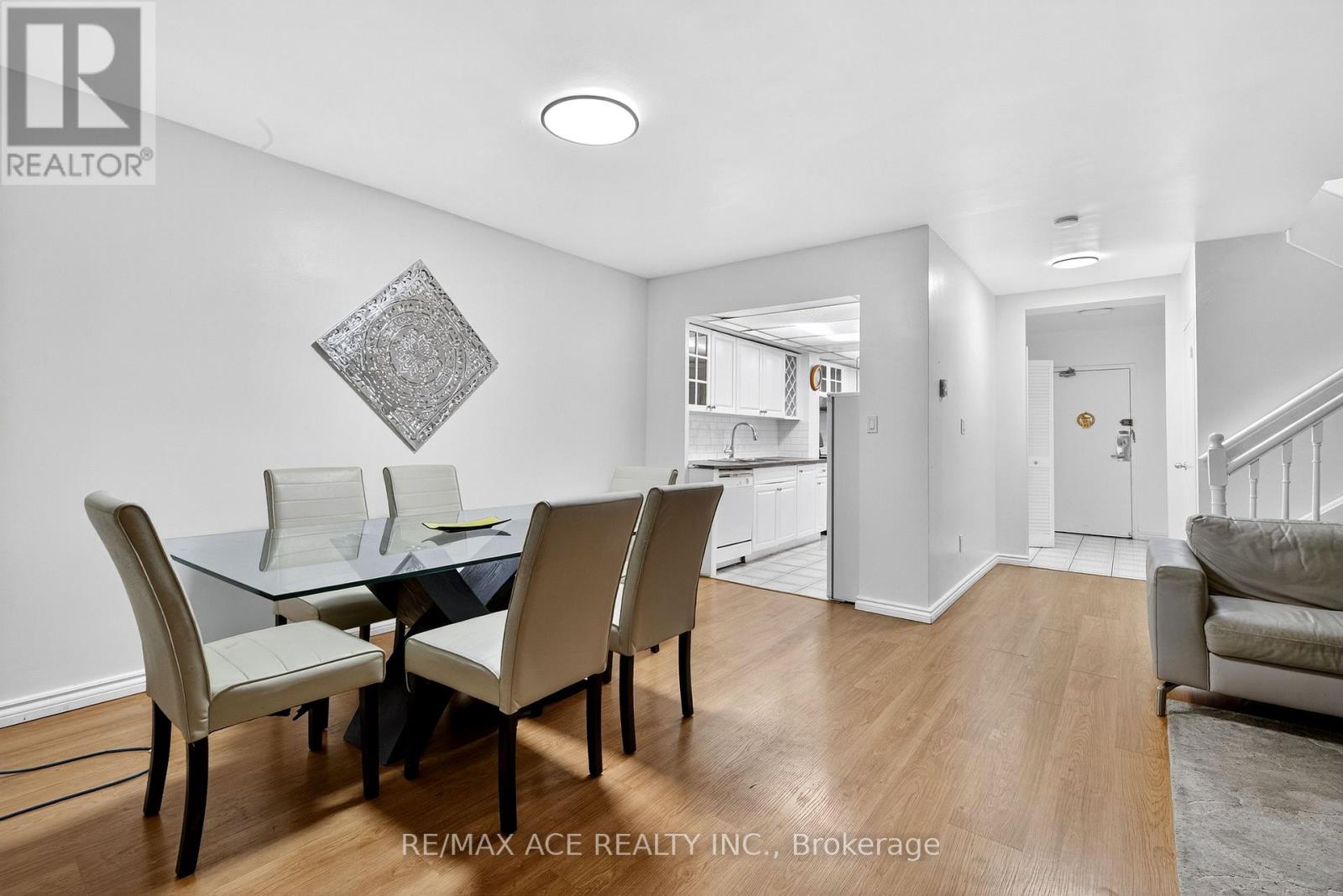 303 - 10 Crescent Town Road, Toronto, Ontario  M4C 5L3 - Photo 13 - E12424763
