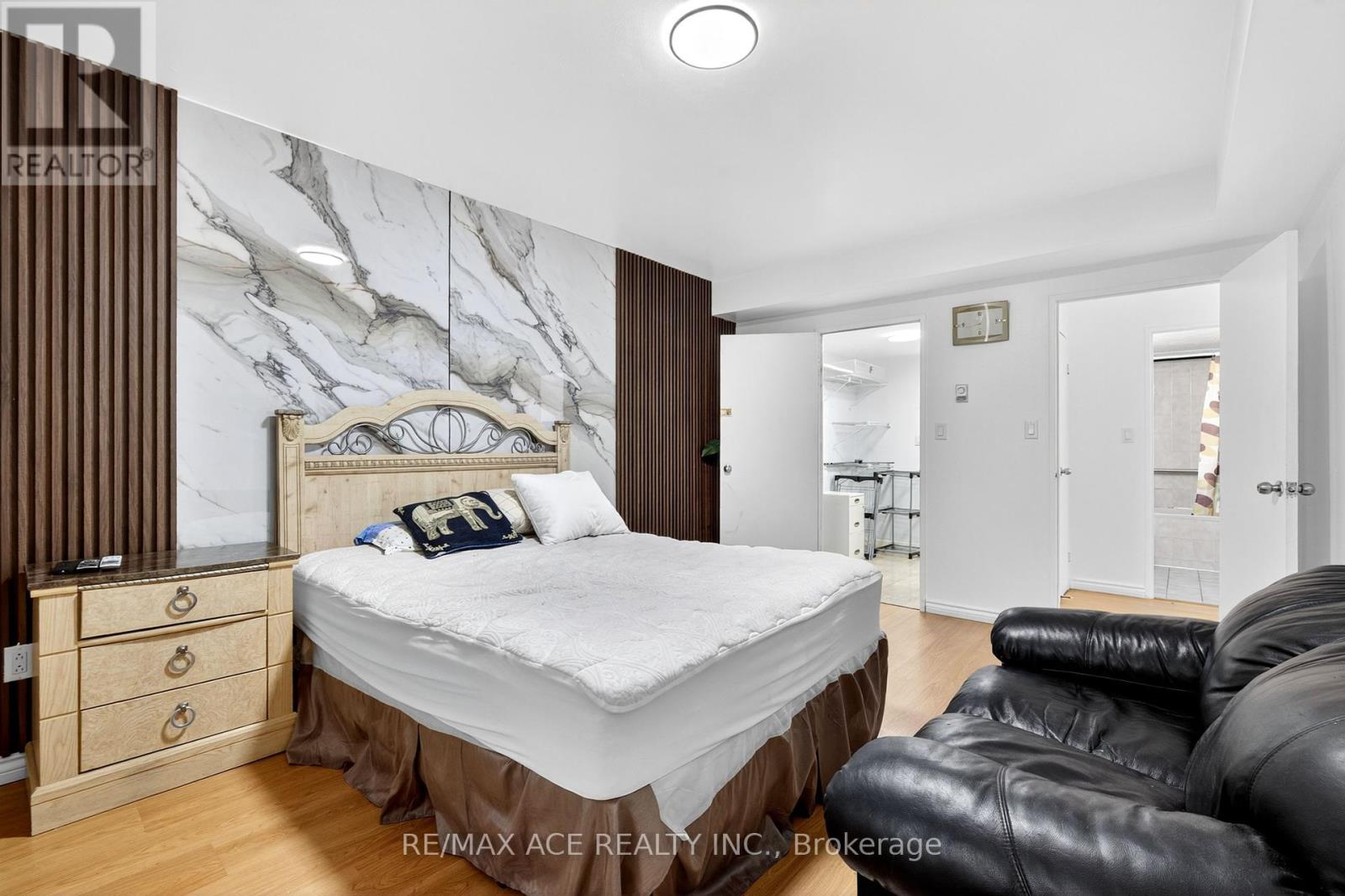 303 - 10 Crescent Town Road, Toronto, Ontario  M4C 5L3 - Photo 20 - E12424763