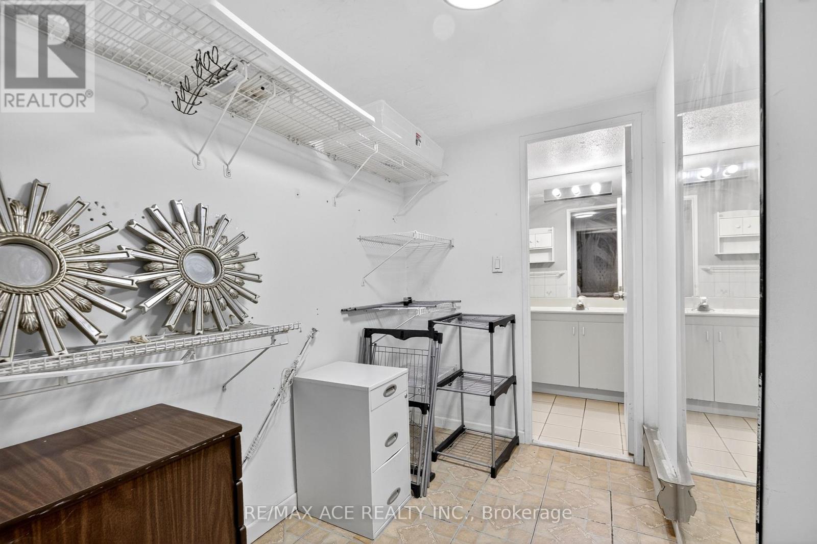 303 - 10 Crescent Town Road, Toronto, Ontario  M4C 5L3 - Photo 21 - E12424763