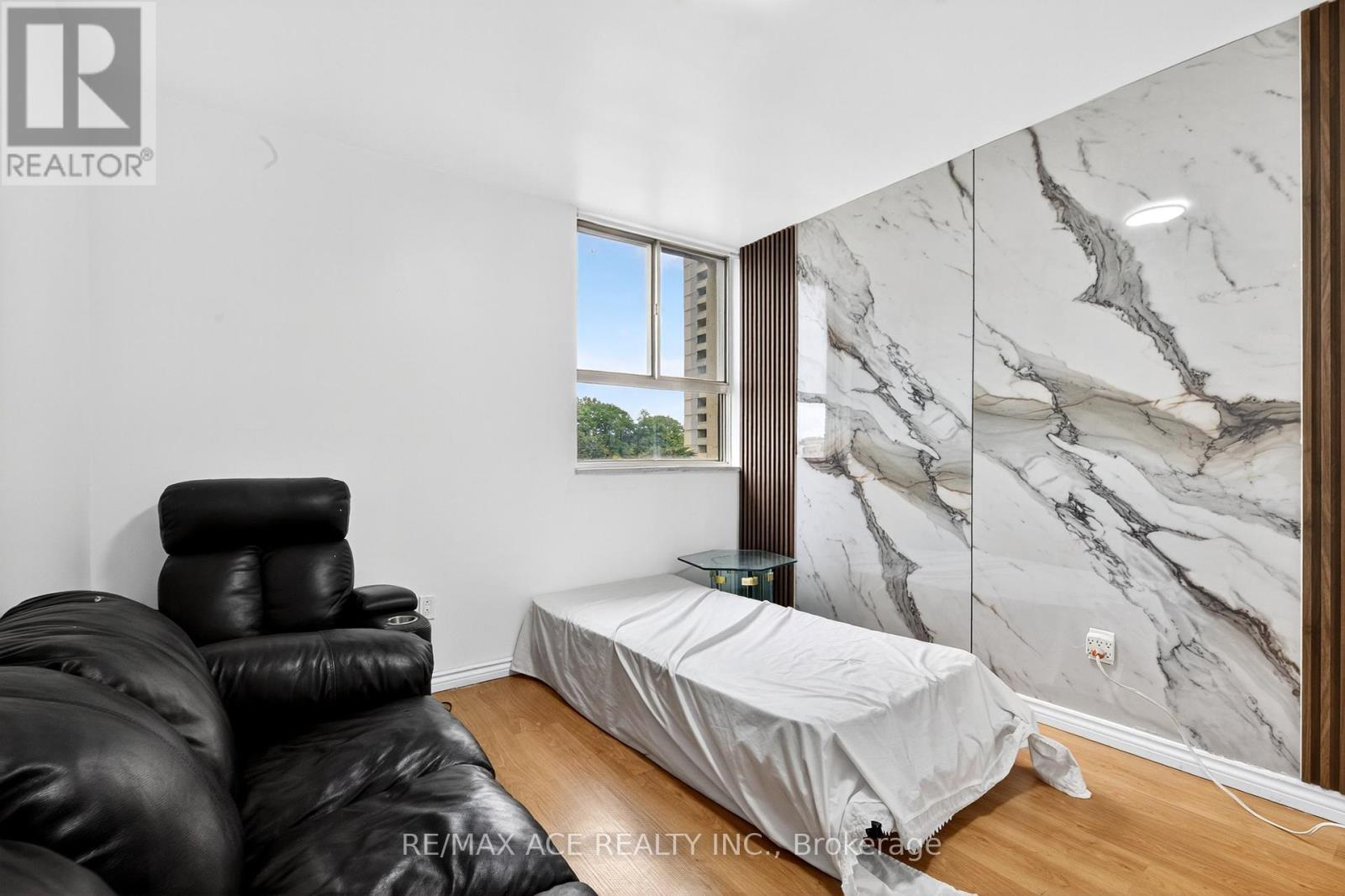 303 - 10 Crescent Town Road, Toronto, Ontario  M4C 5L3 - Photo 26 - E12424763