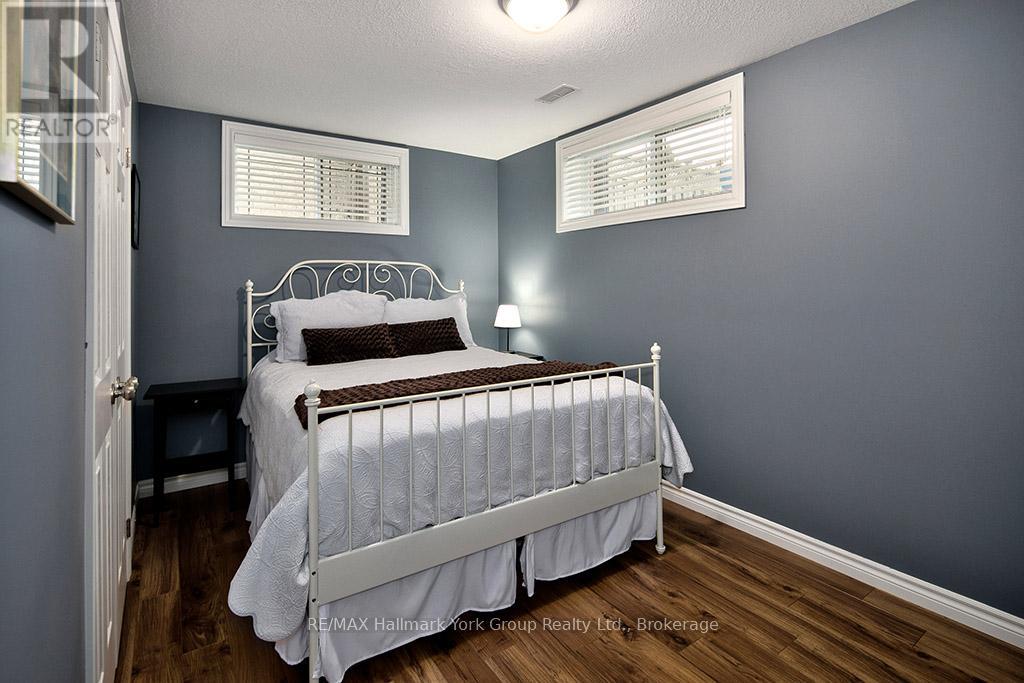 34 Davis Street, Collingwood, Ontario  L9Y 0C8 - Photo 41 - S12297779