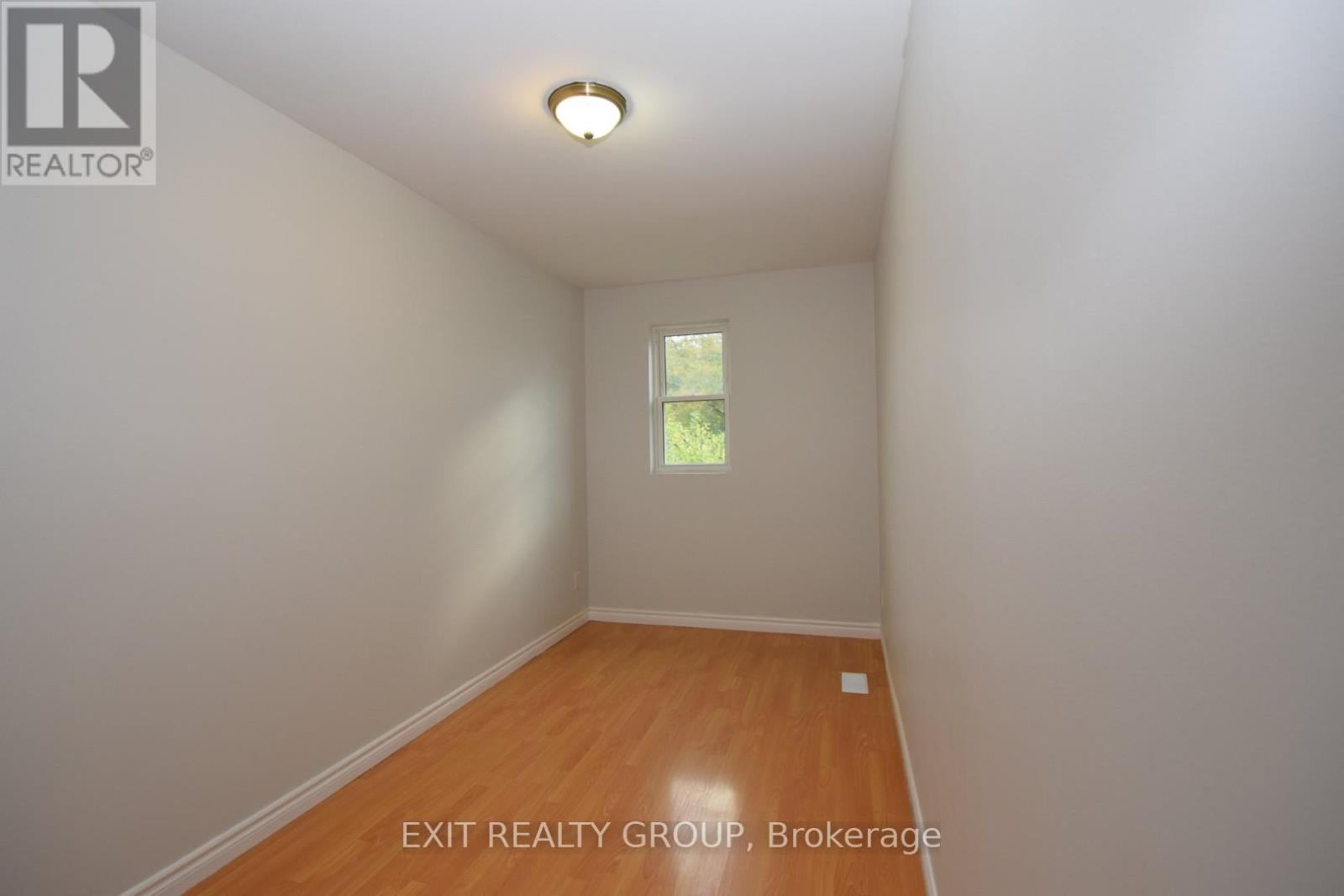 5 Howard Street, Tyendinaga (Tyendinaga Township), Ontario  K0K 3A0 - Photo 13 - X12423893