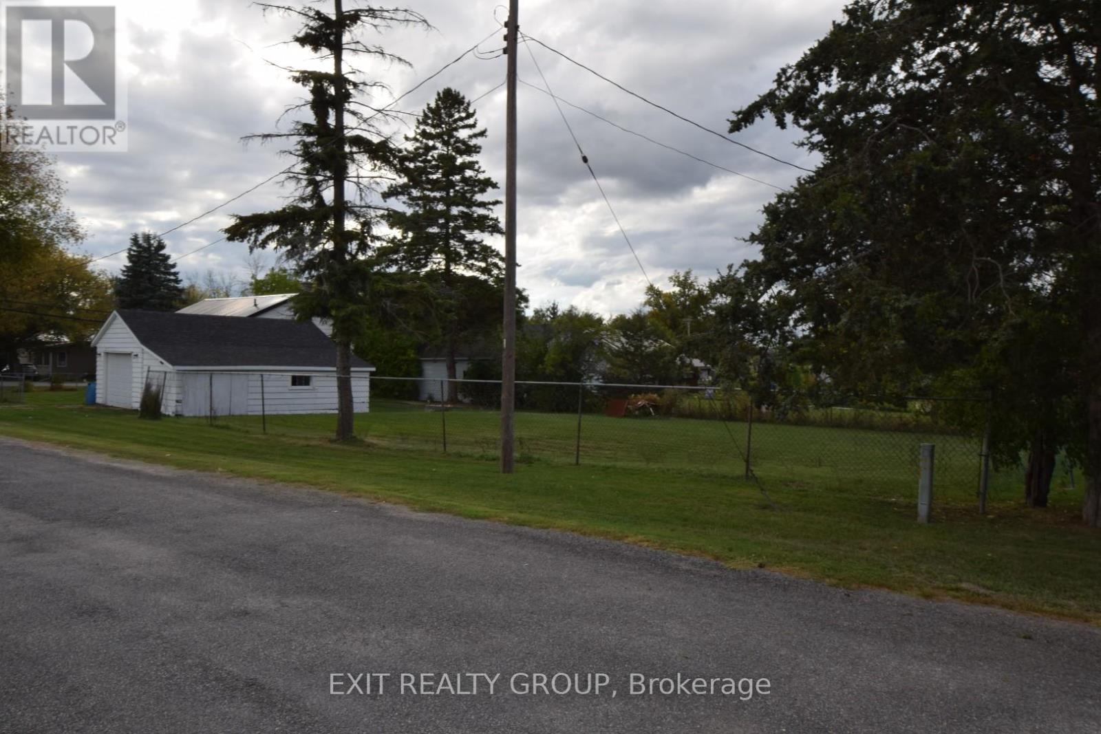 5 Howard Street, Tyendinaga (Tyendinaga Township), Ontario  K0K 3A0 - Photo 3 - X12423893