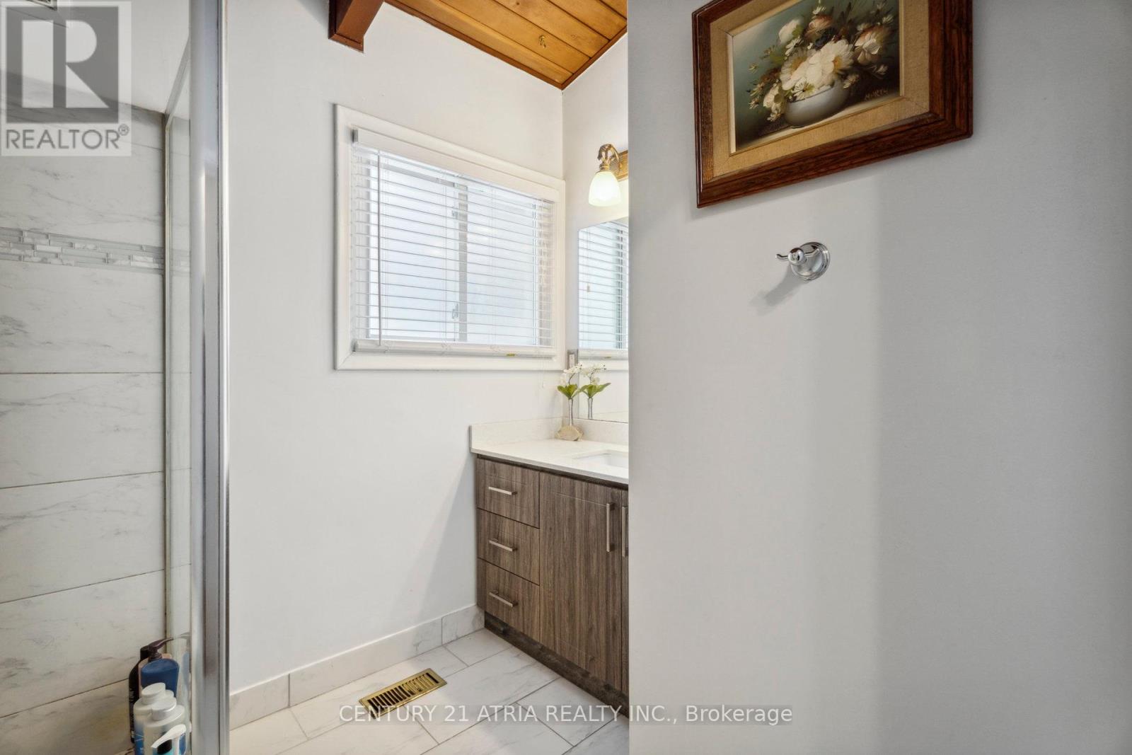 1293 Stouffville Road, Richmond Hill, Ontario  L4E 3S5 - Photo 11 - N12215080