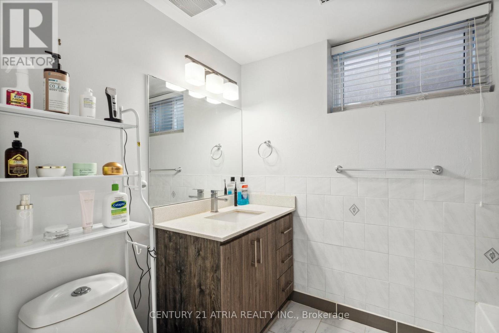 1293 Stouffville Road, Richmond Hill, Ontario  L4E 3S5 - Photo 13 - N12215080