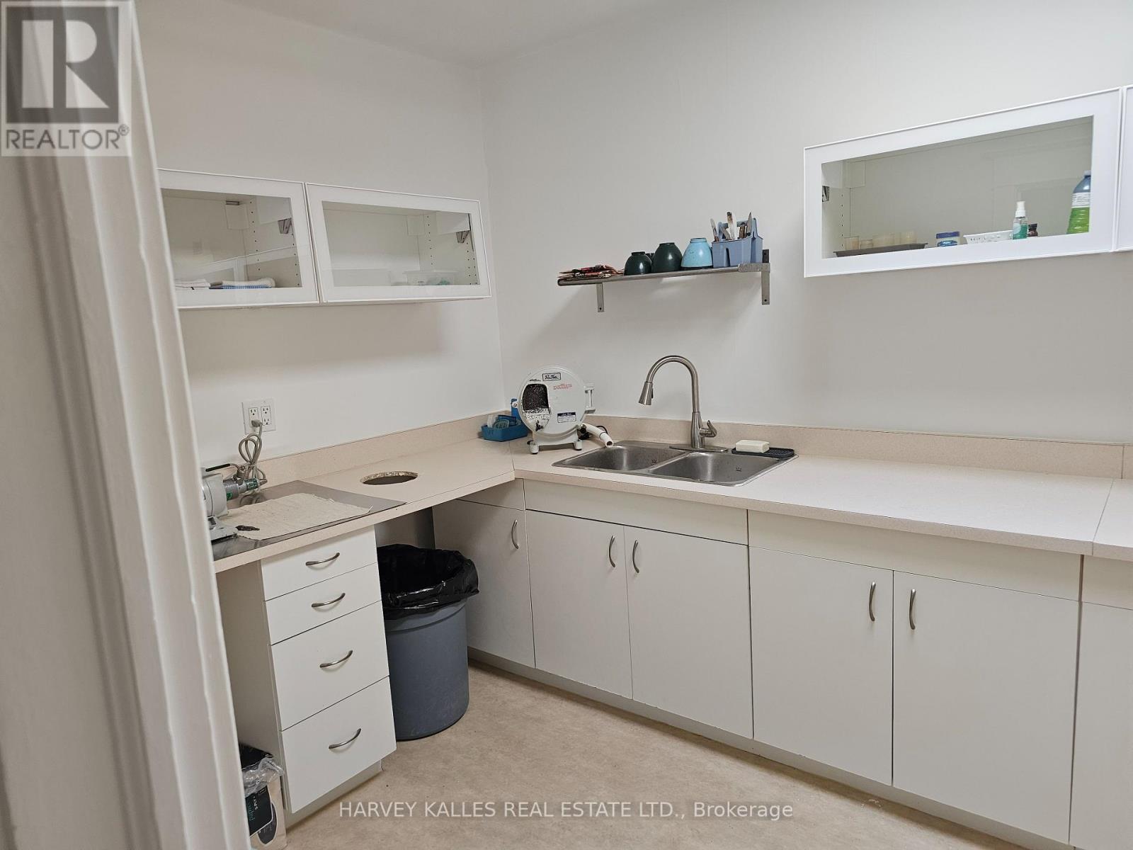 1261 A St.clair Avenue W, Toronto, Ontario  M6B 3B4 - Photo 16 - W12422989