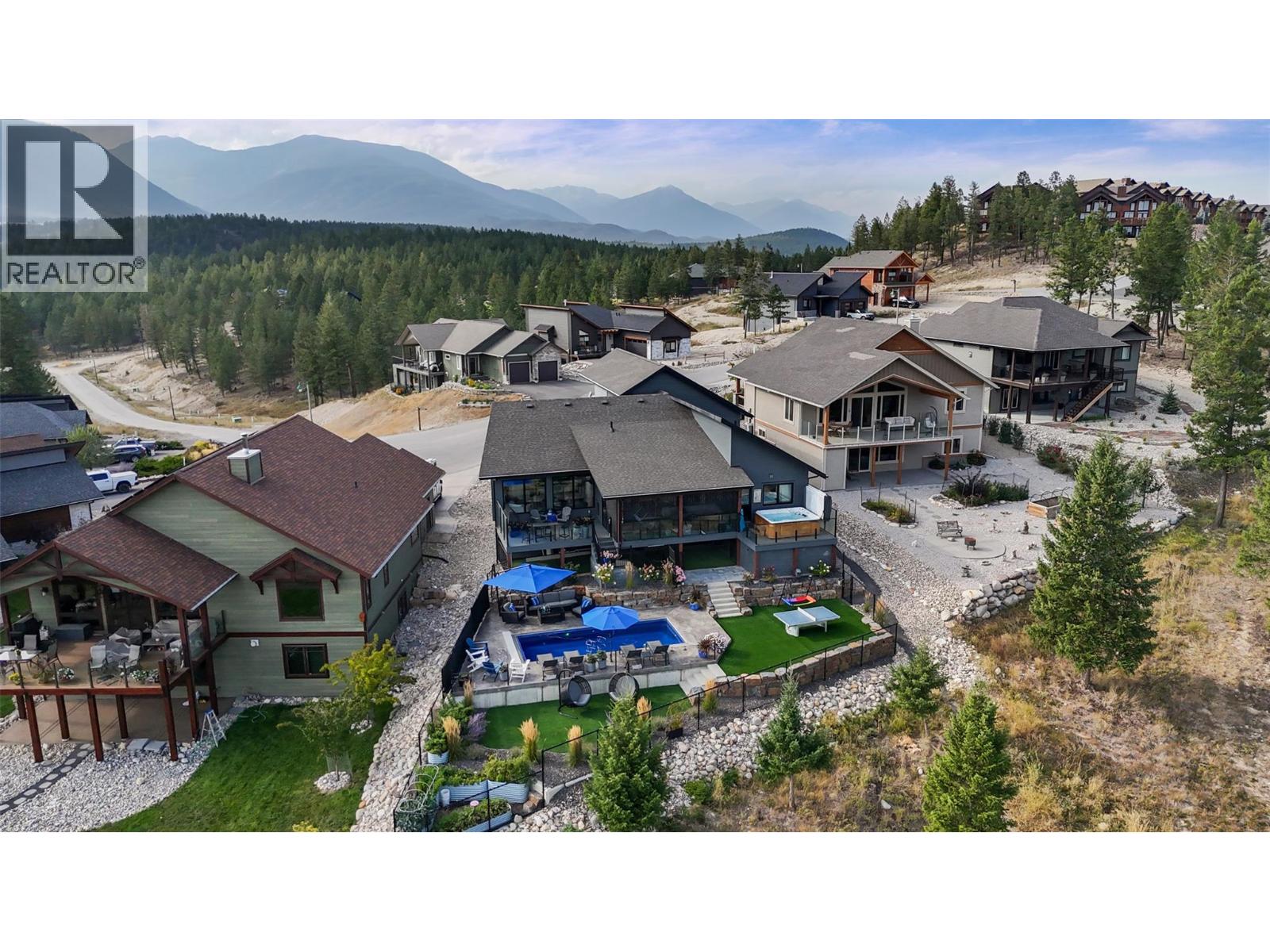 2615 Lakeview Rise, Invermere, British Columbia  V0A 1K6 - Photo 2 - 10363835
