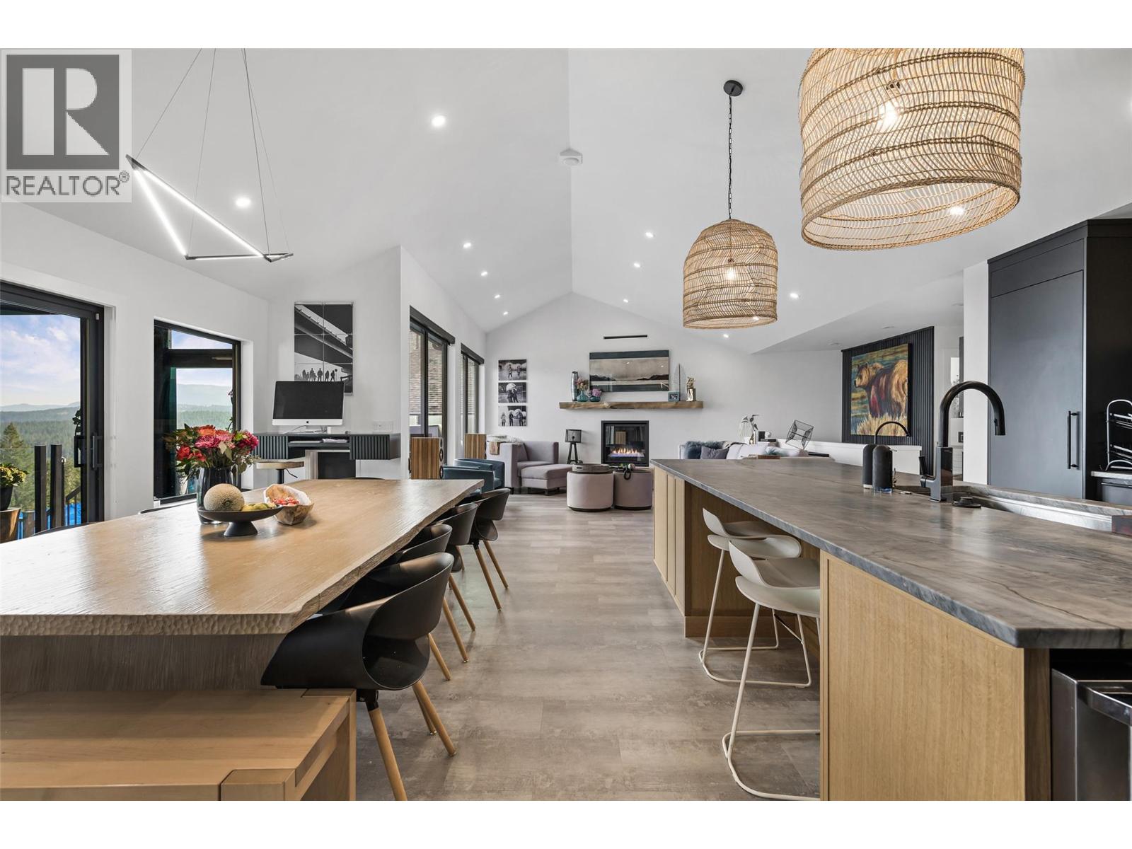 2615 Lakeview Rise, Invermere, British Columbia  V0A 1K6 - Photo 34 - 10363835