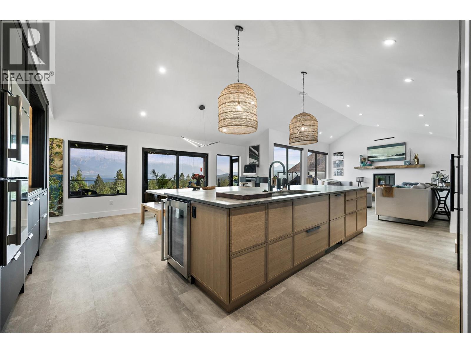 2615 Lakeview Rise, Invermere, British Columbia  V0A 1K6 - Photo 36 - 10363835